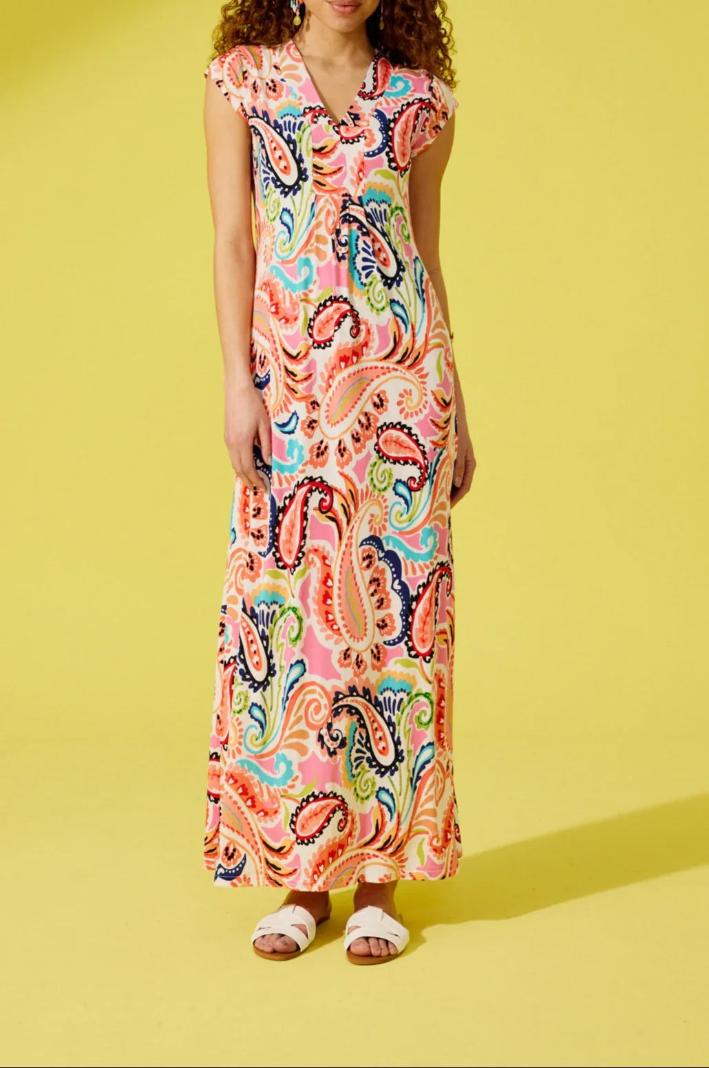 Langes Kleid mit Muster von dem Hamburger Modelabel stegmann mode