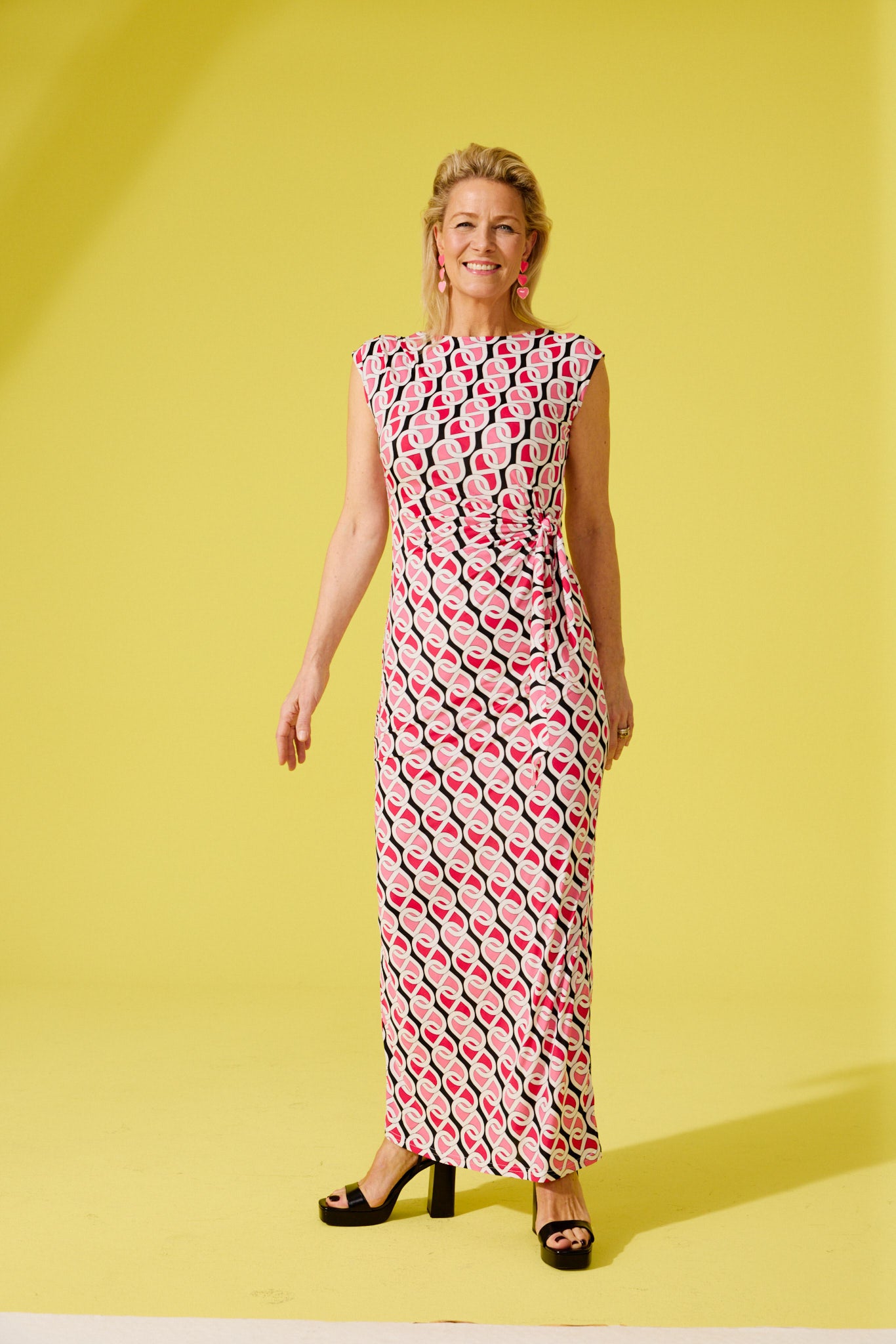 Elegantes Sommerkleid mit Muster vom Hamburger Modelabel stegmann mode
