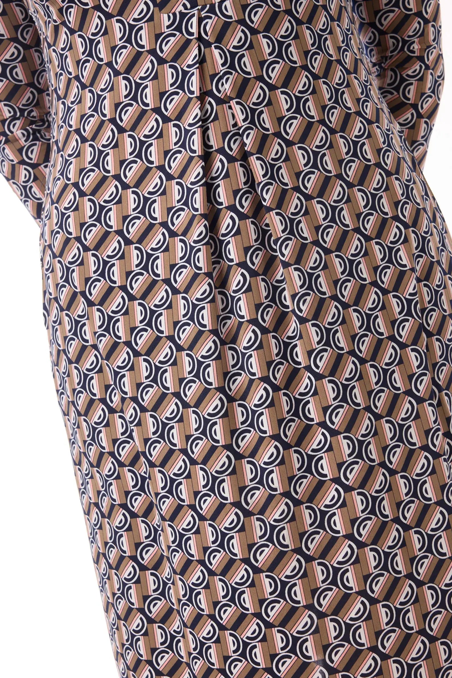 Kleid mit Muster von dem Hamburger Modelabel stegmann mode