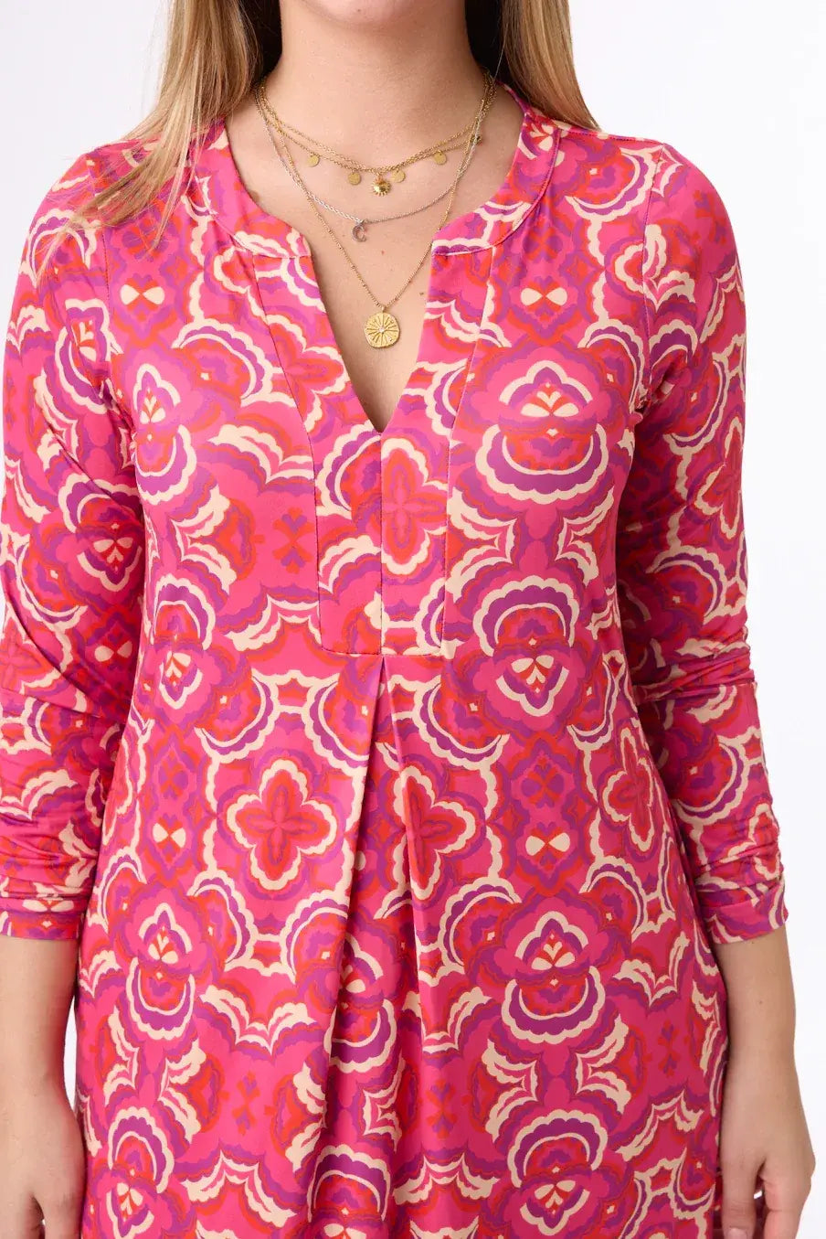 Kurzes Sommerkleid im Print Ilusion vom Hamburger Modelabel stegmann mode