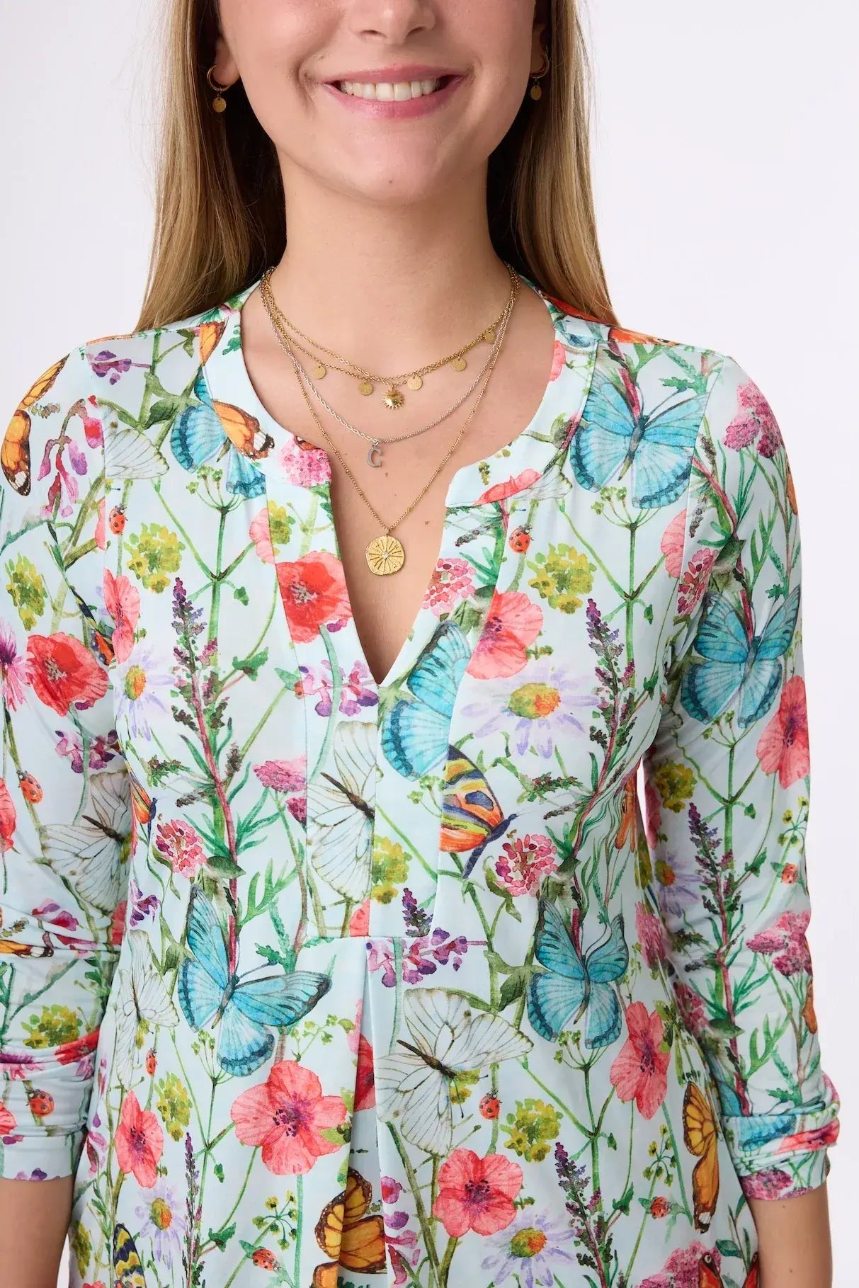 Kurzes Sommerkleid im Print Papillon Bleu vom Hamburger Modelabel stegmann mode