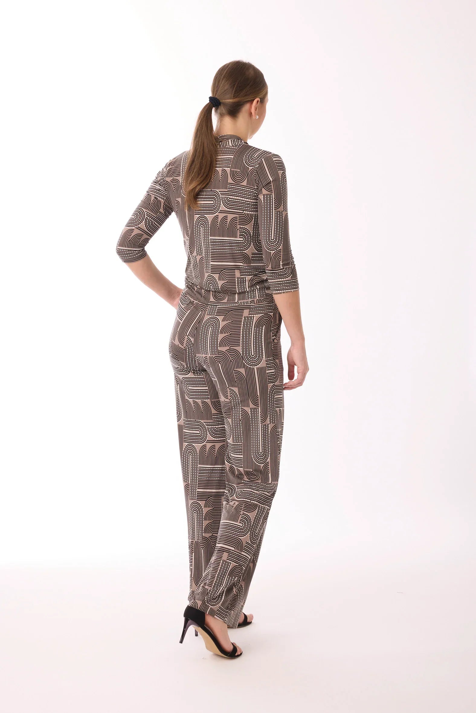 Jumpsuit mit Muster von dem Hamburger Modelabel stegmann mode