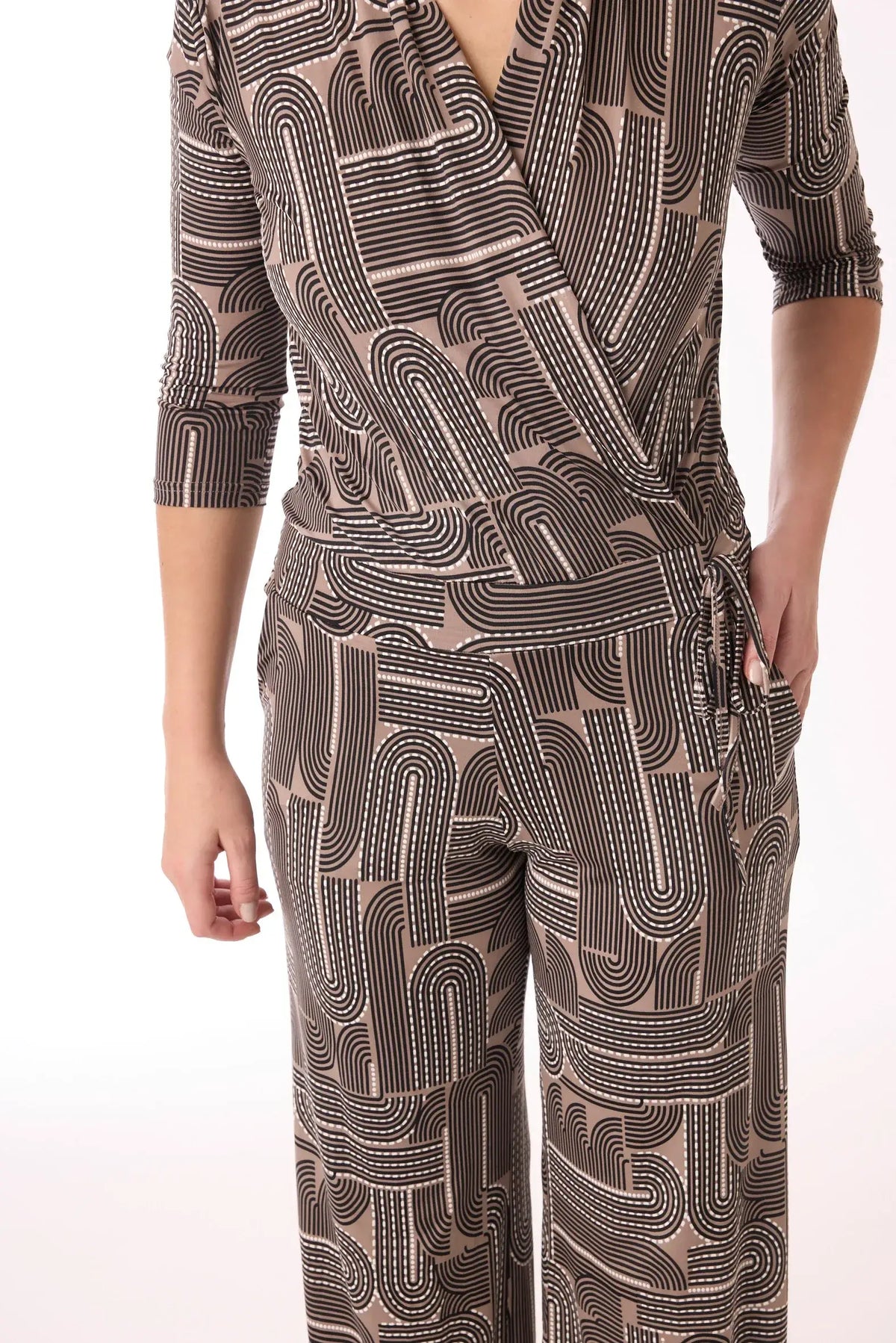 Jumpsuit mit Muster von dem Hamburger Modelabel stegmann mode