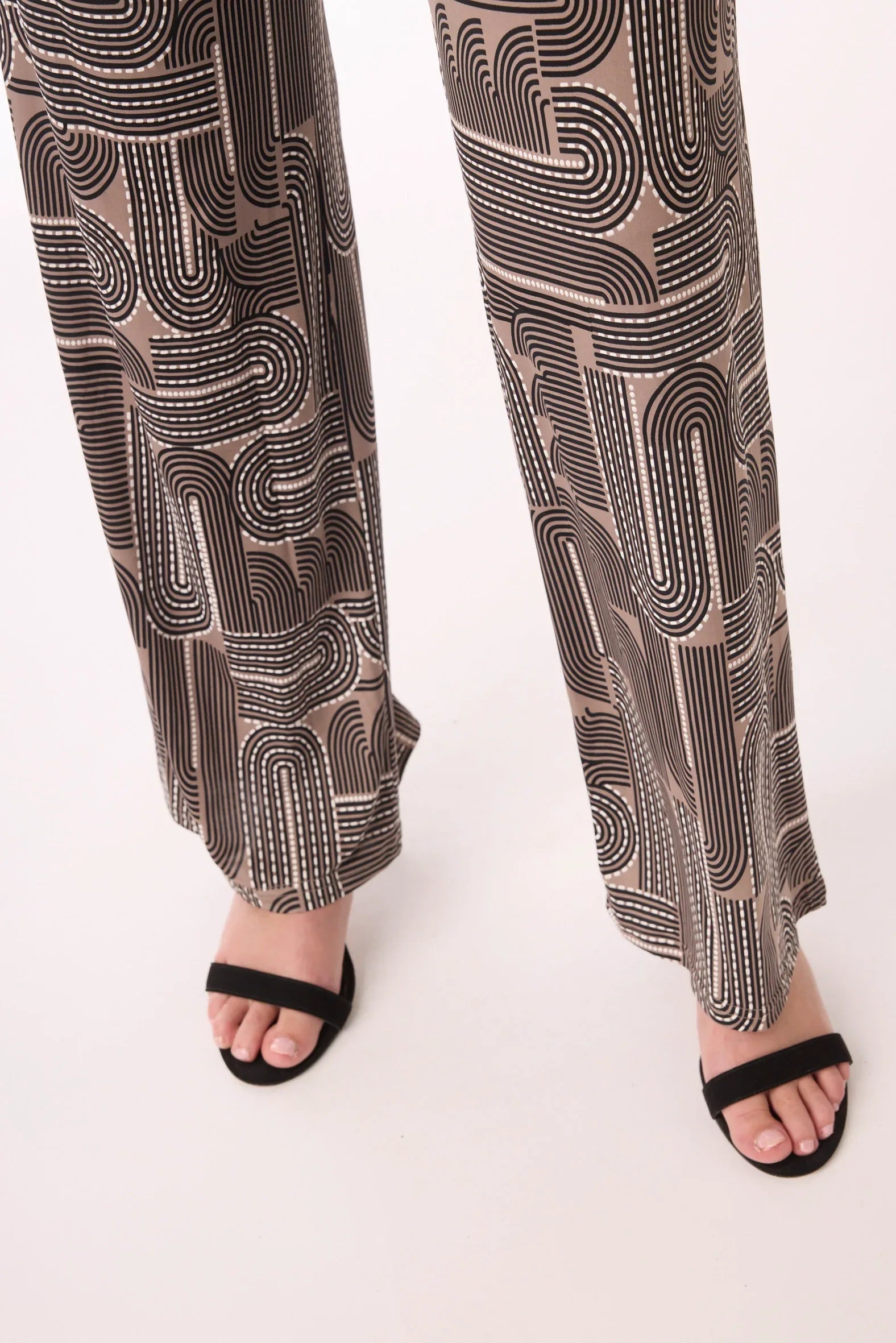 Jumpsuit mit Muster von dem Hamburger Modelabel stegmann mode