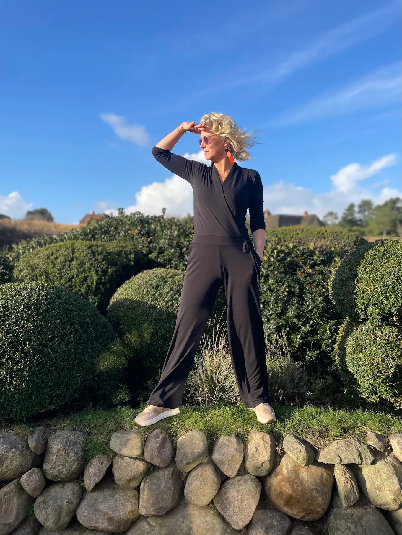 Jumpsuit Schwarz von dem Hamburger Modelabel stegmann mode