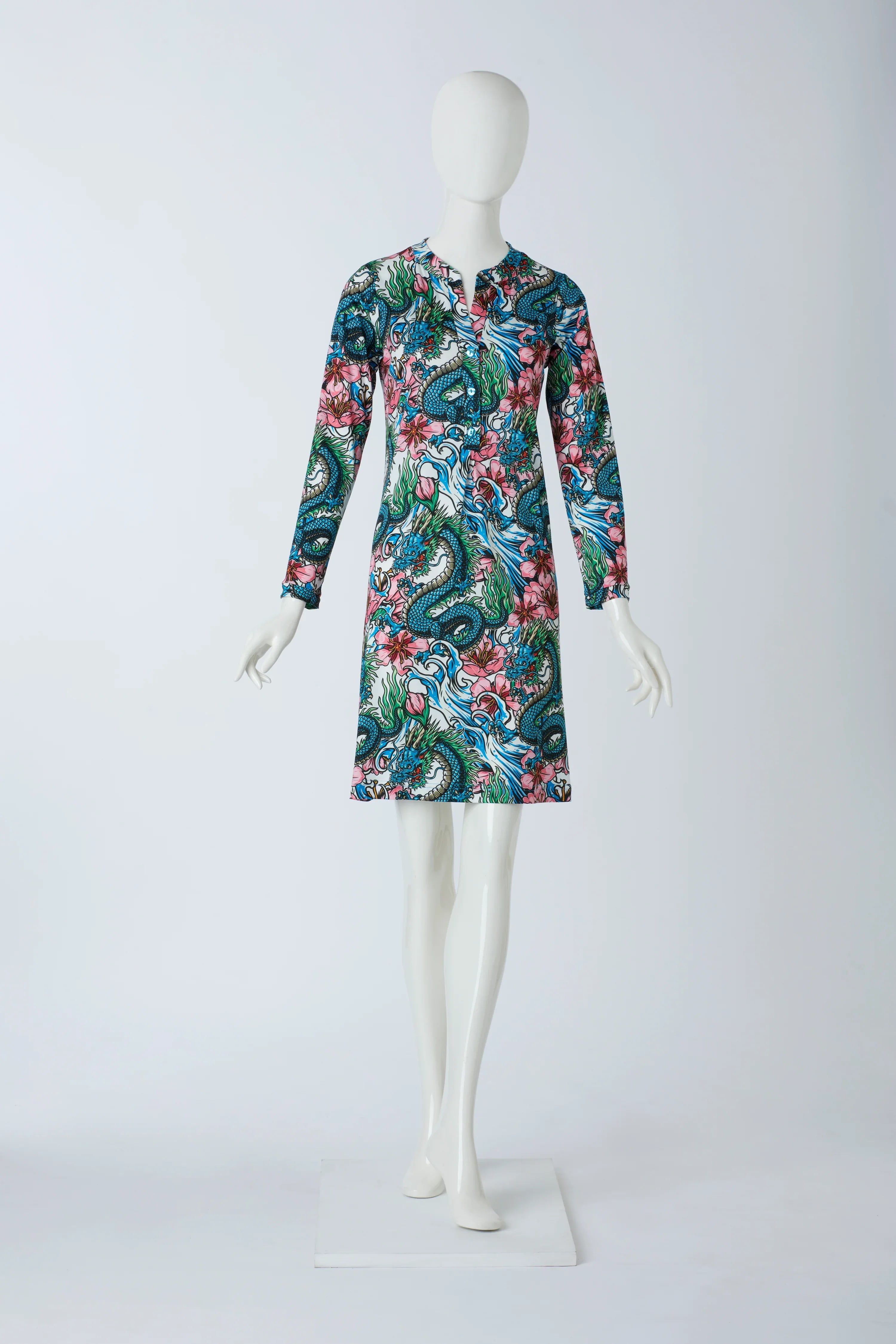 Kleid mit Knopfleiste und Muster von dem Hamburger Modelabel stegmann mode