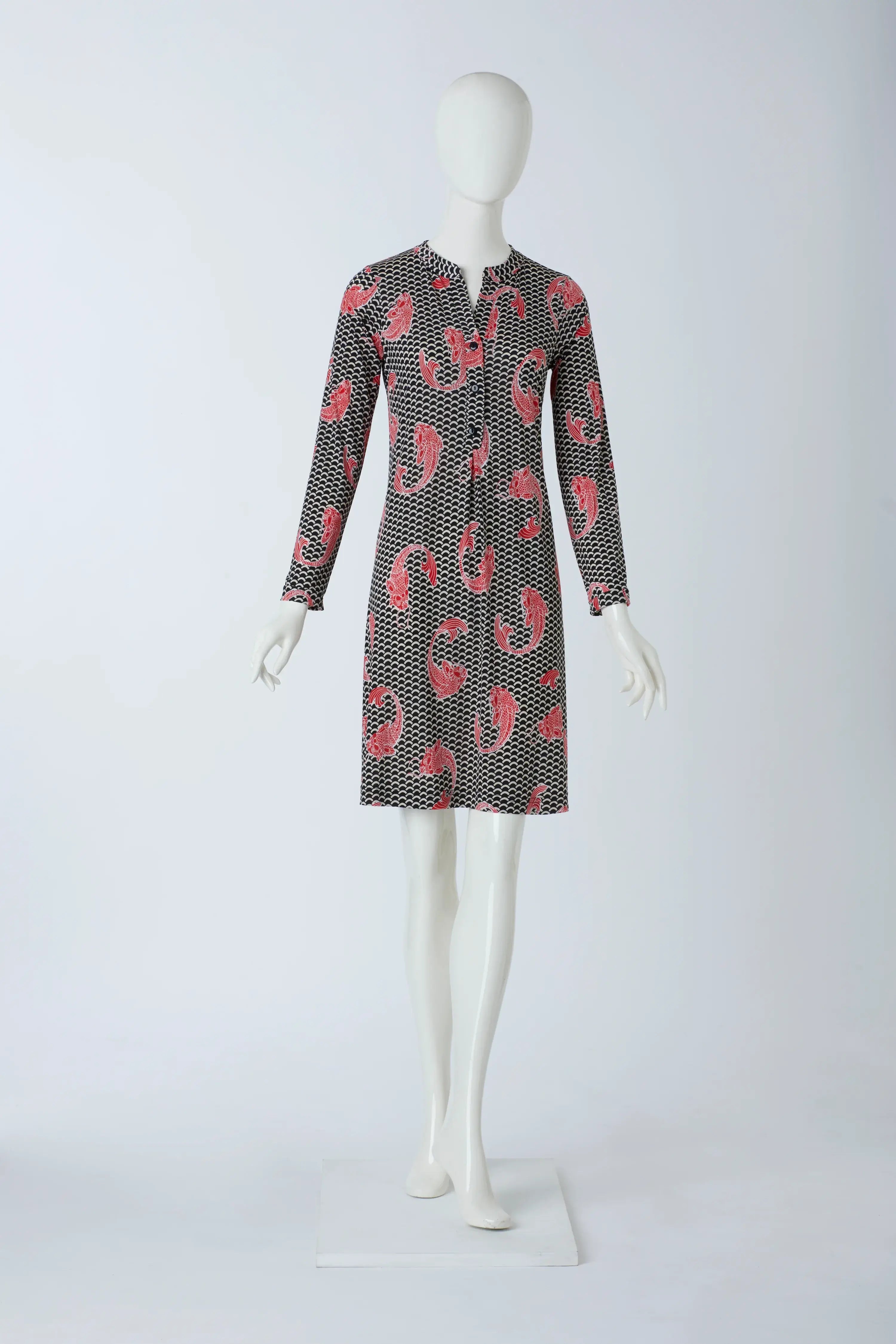 Kleid mit Knopfleiste und Muster von dem Hamburger Modelabel stegmann mode