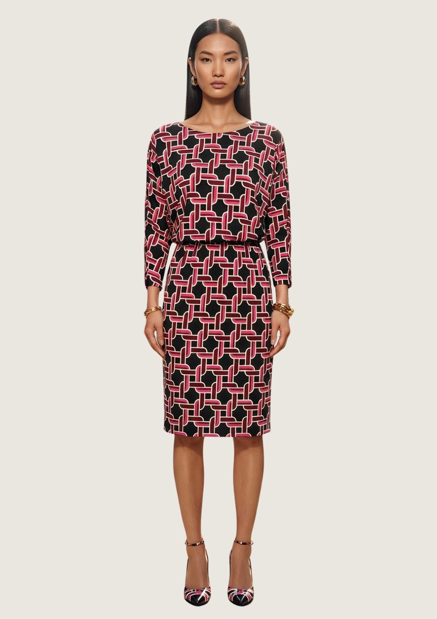 KI Modell im Studio im Kleid Gina im Print Cordon vom Hamburger Modelabel stegmann mode