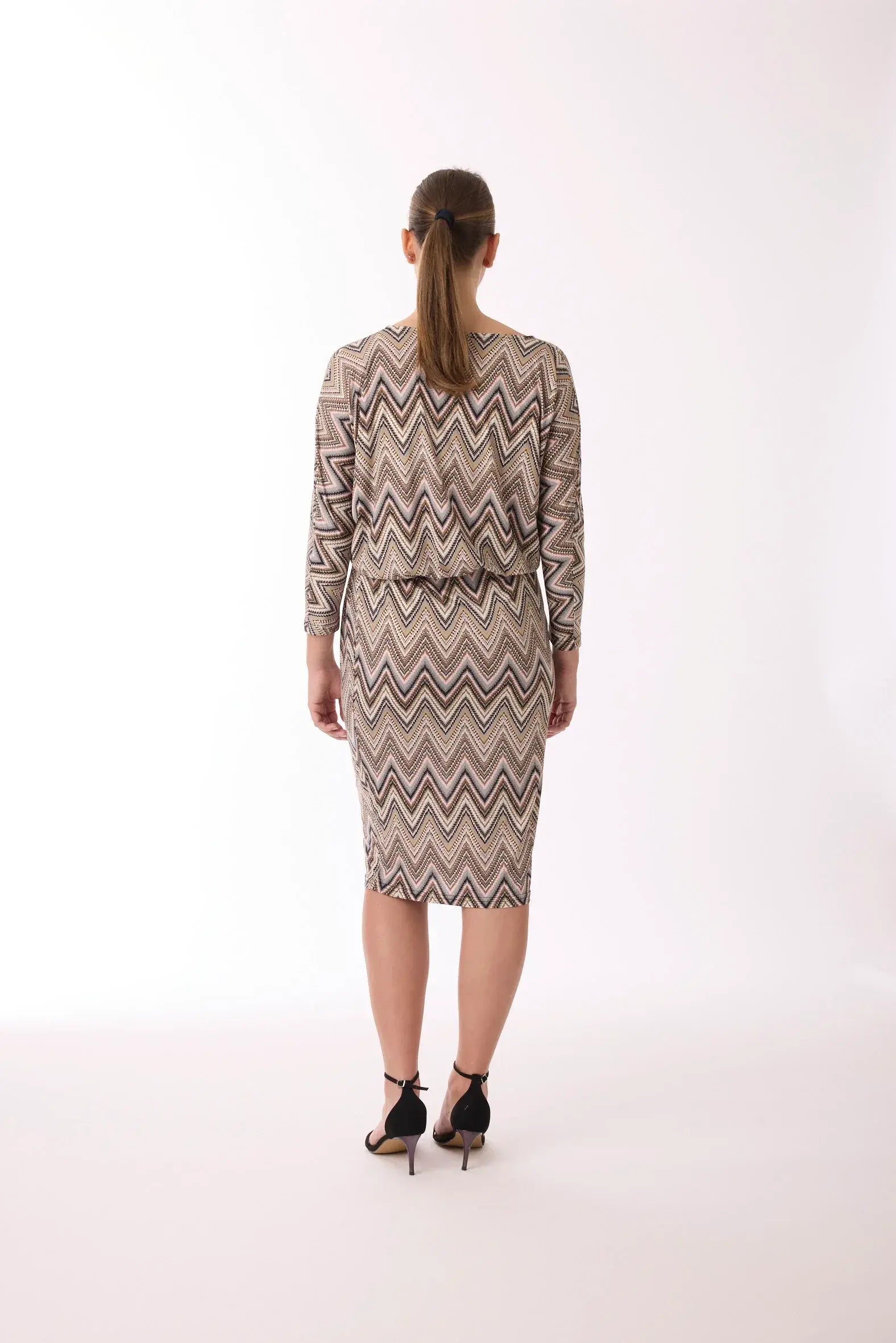 Kleid mit Muster von dem Hamburger Modelabel stegmann mode