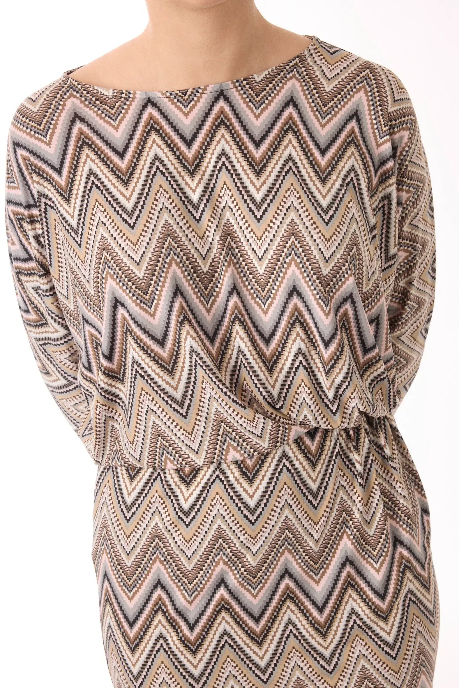 Kleid mit Muster von dem Hamburger Modelabel stegmann mode
