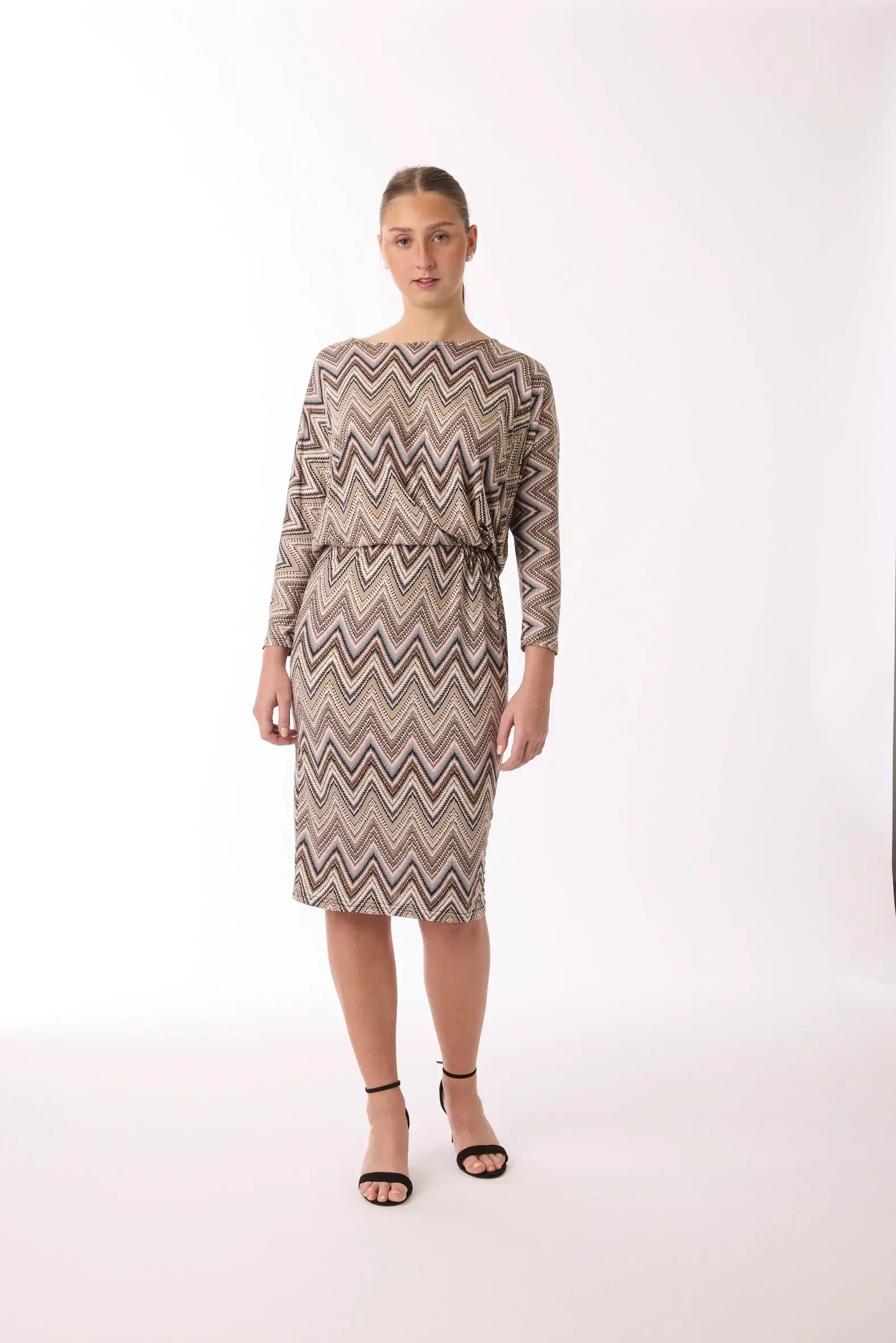 Kleid mit Muster von dem Hamburger Modelabel stegmann mode