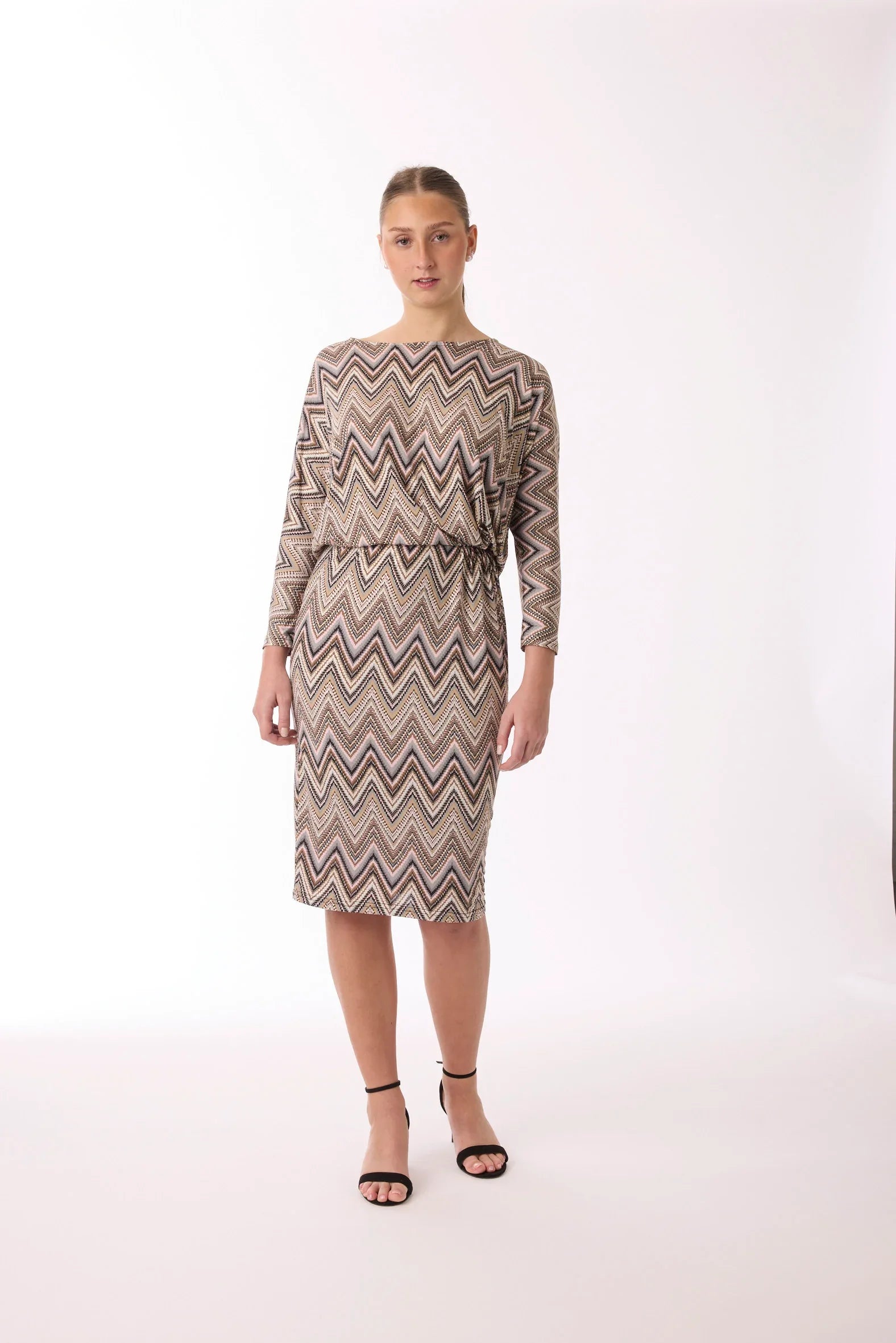 Kleid mit Muster von dem Hamburger Modelabel stegmann mode