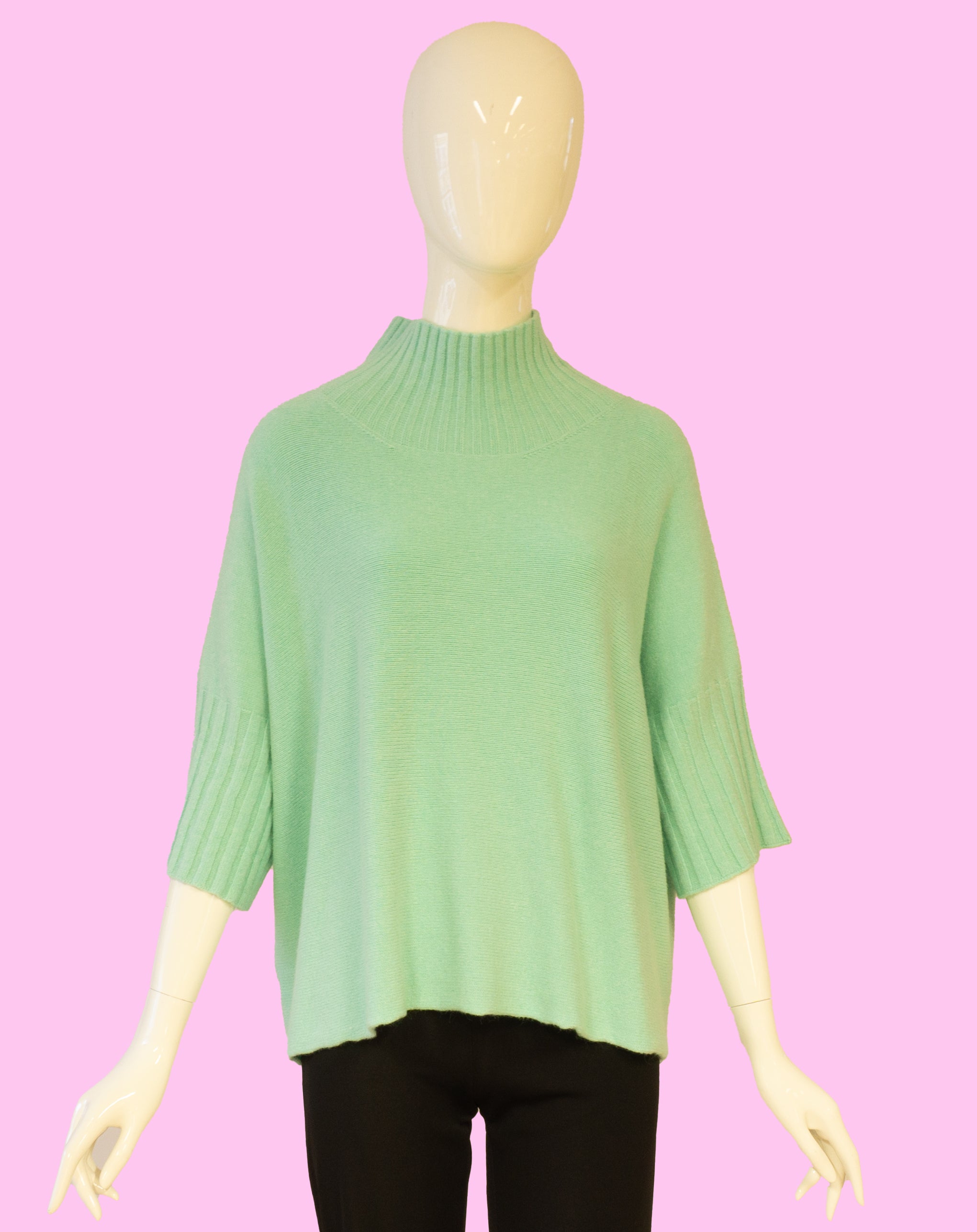 Pullover in Kastenform vom Hamburger Modelabel stegmann mode