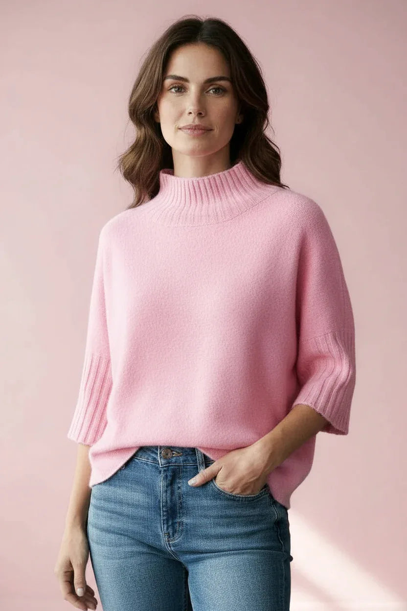 Produktfoto vom Pullover in Kastenform in der Farbe Rosa vom Hamburger Modelabel stegmann mode