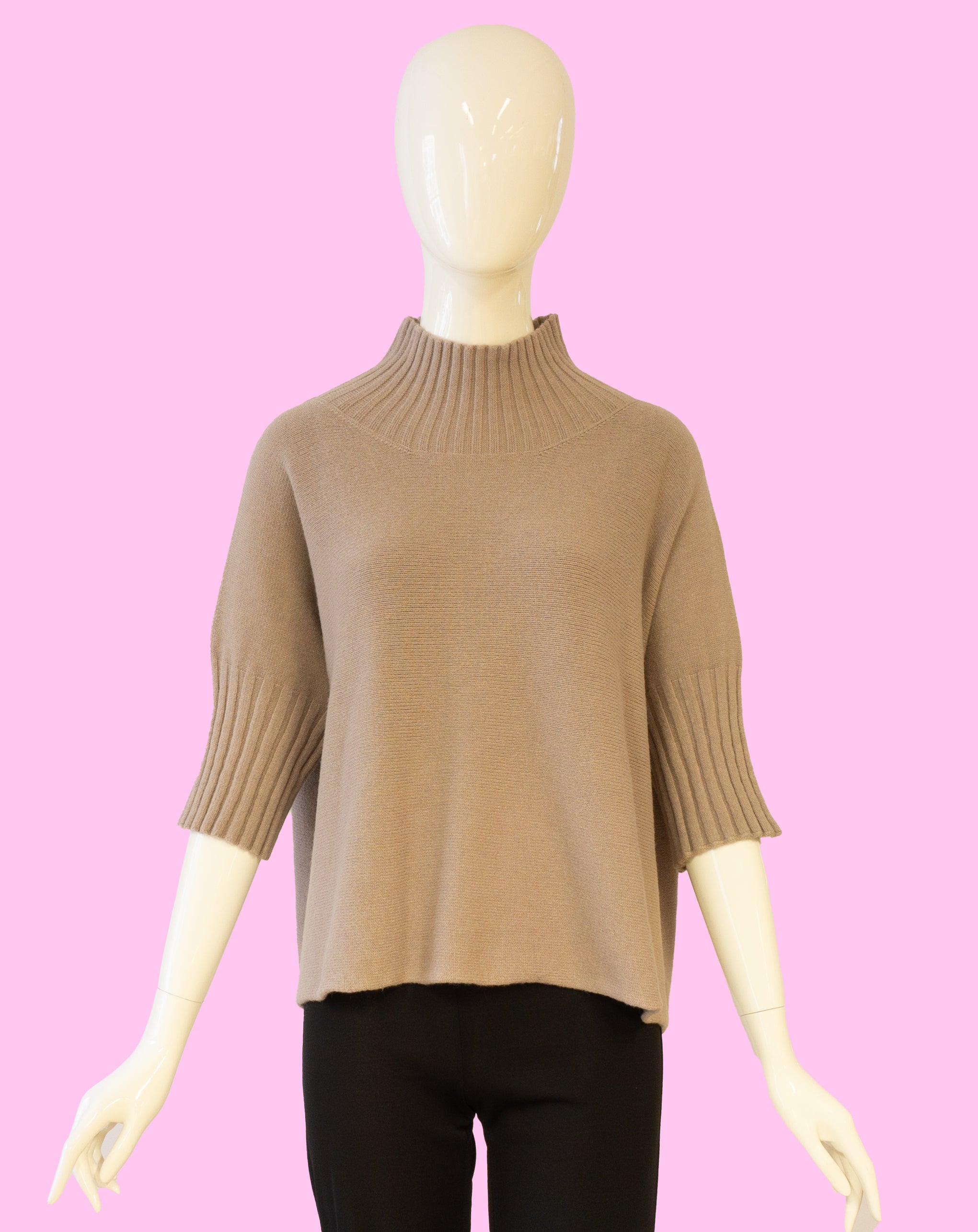 Pullover in Kastenform vom Hamburger Modelabel stegmann mode