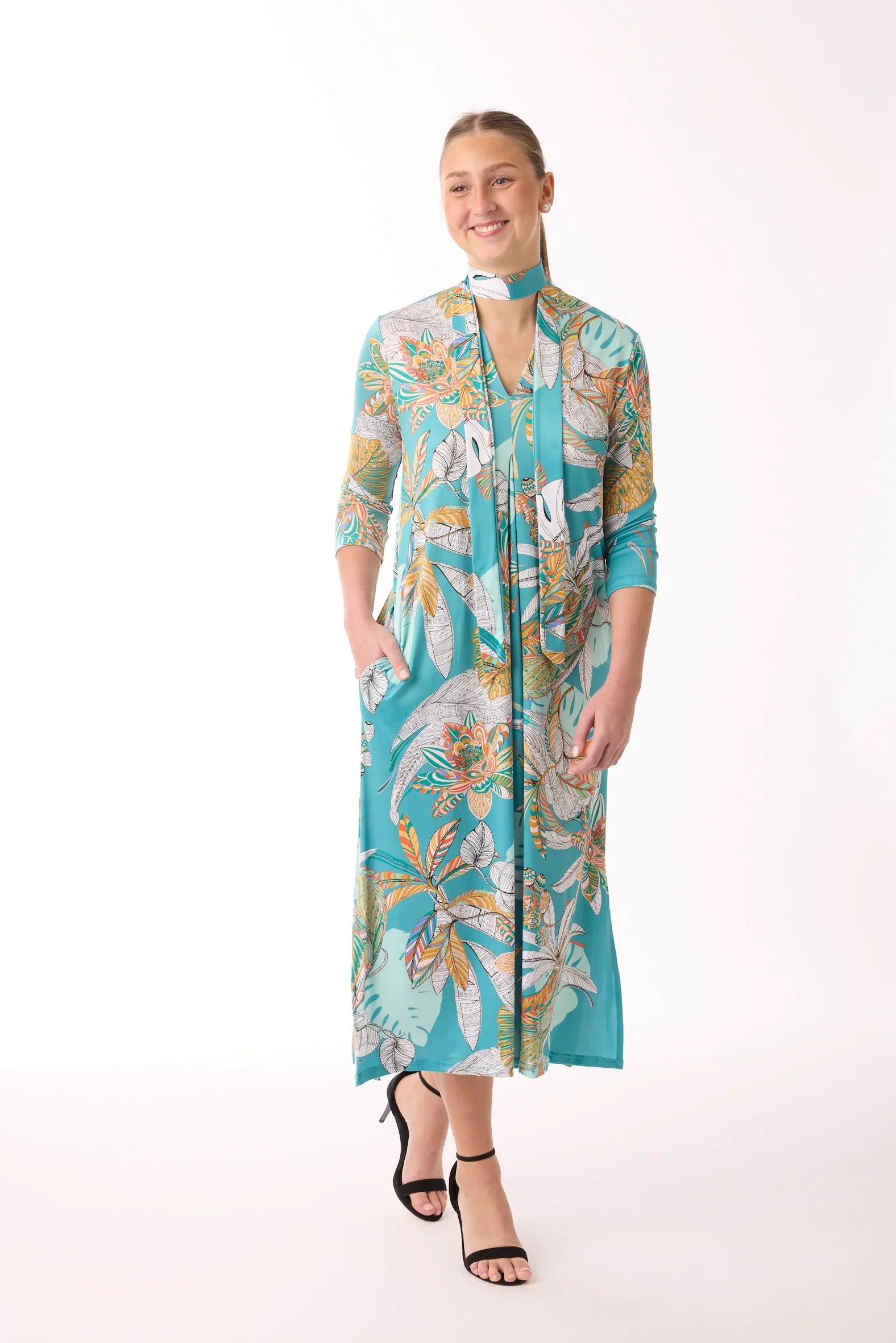 Midikleid mit Muster von dem Hamburger Modelabel stegmann mode