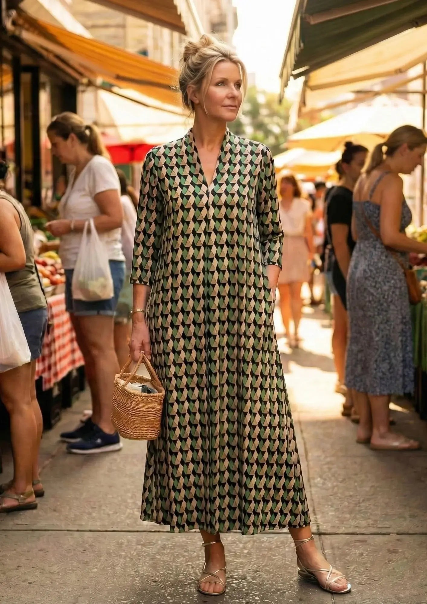 KI Modell im urbanen Umfeld im Kleid Happy im Print Kaleidoscope vom Hamburger Modelabel stegmann mode