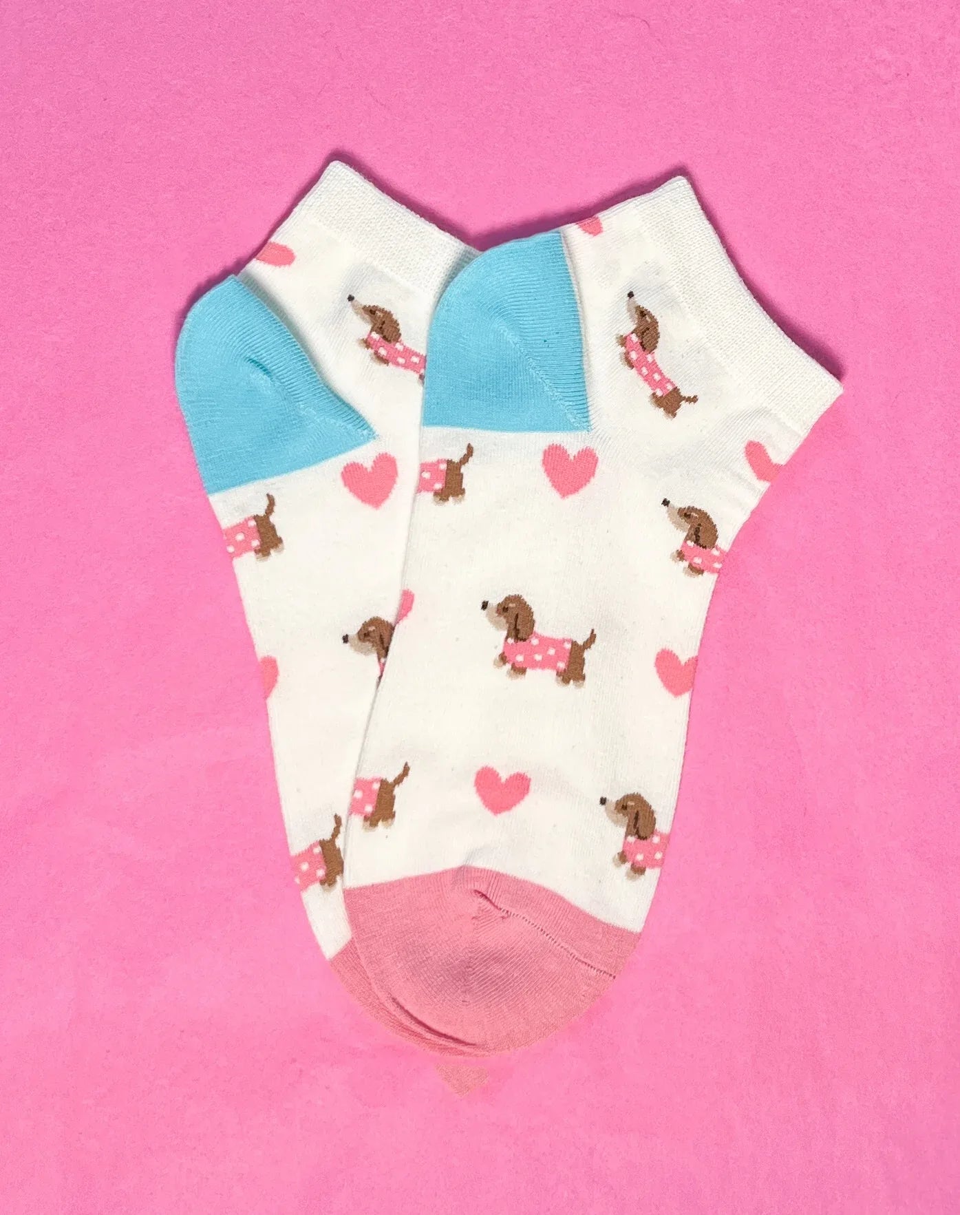 Socken mit Muster Herzund Dackel kurz vom Hamburger Modelabel stegmann mode