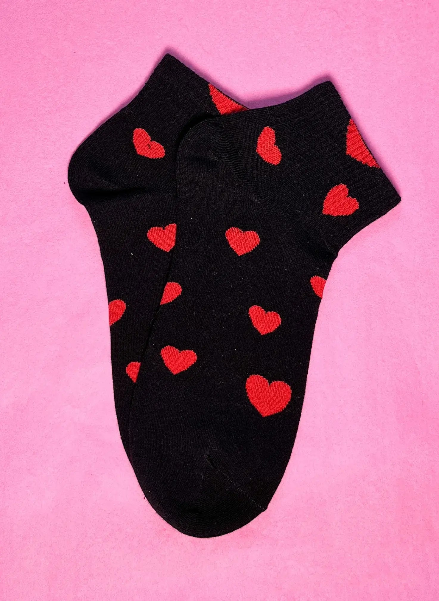 Schwarze Socken mit Muster Herz kurz vom Hamburger Modelabel stegmann mode