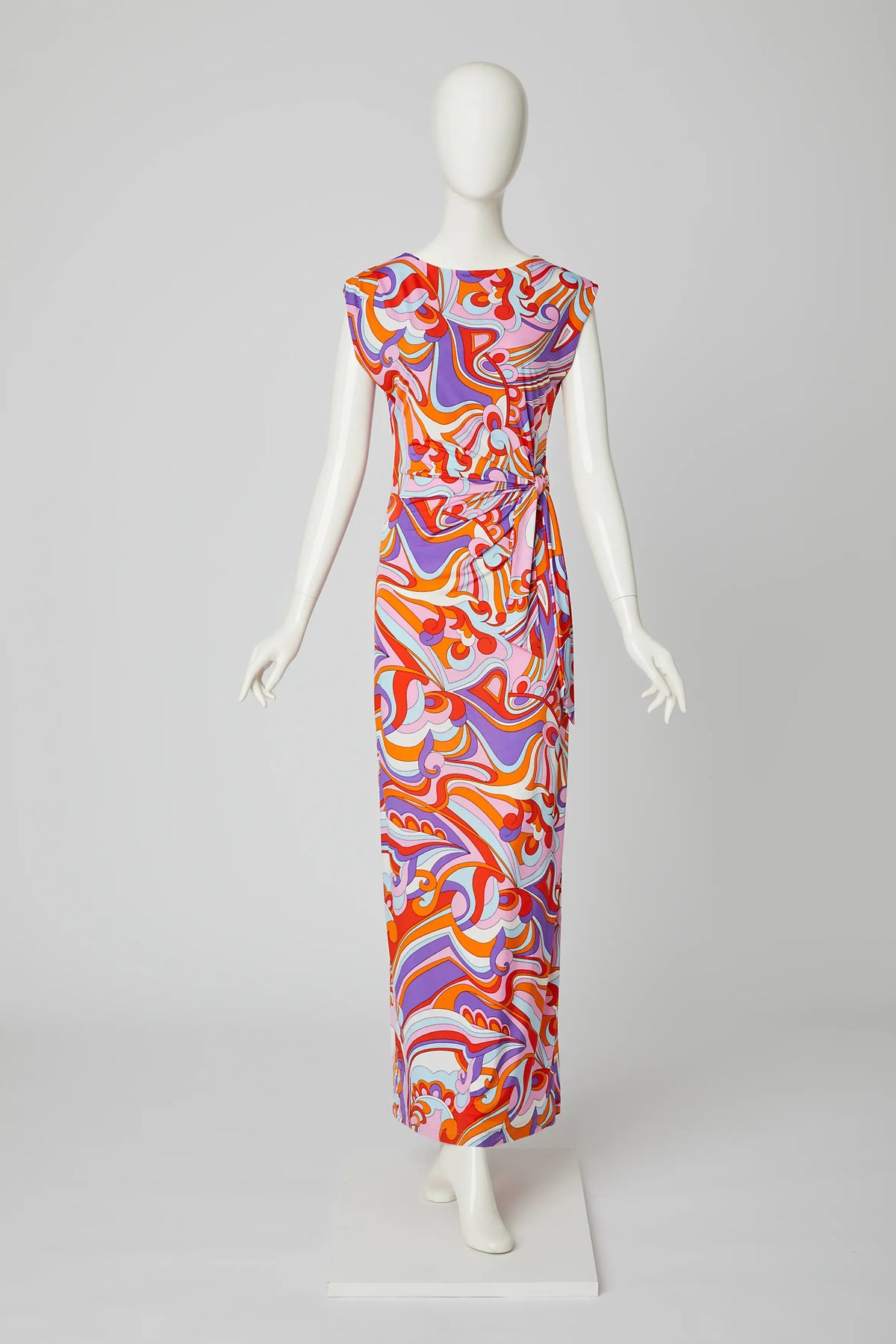 Elegantes Sommerkleid mit Muster von dem Hamburger Modelabel stegmann mode