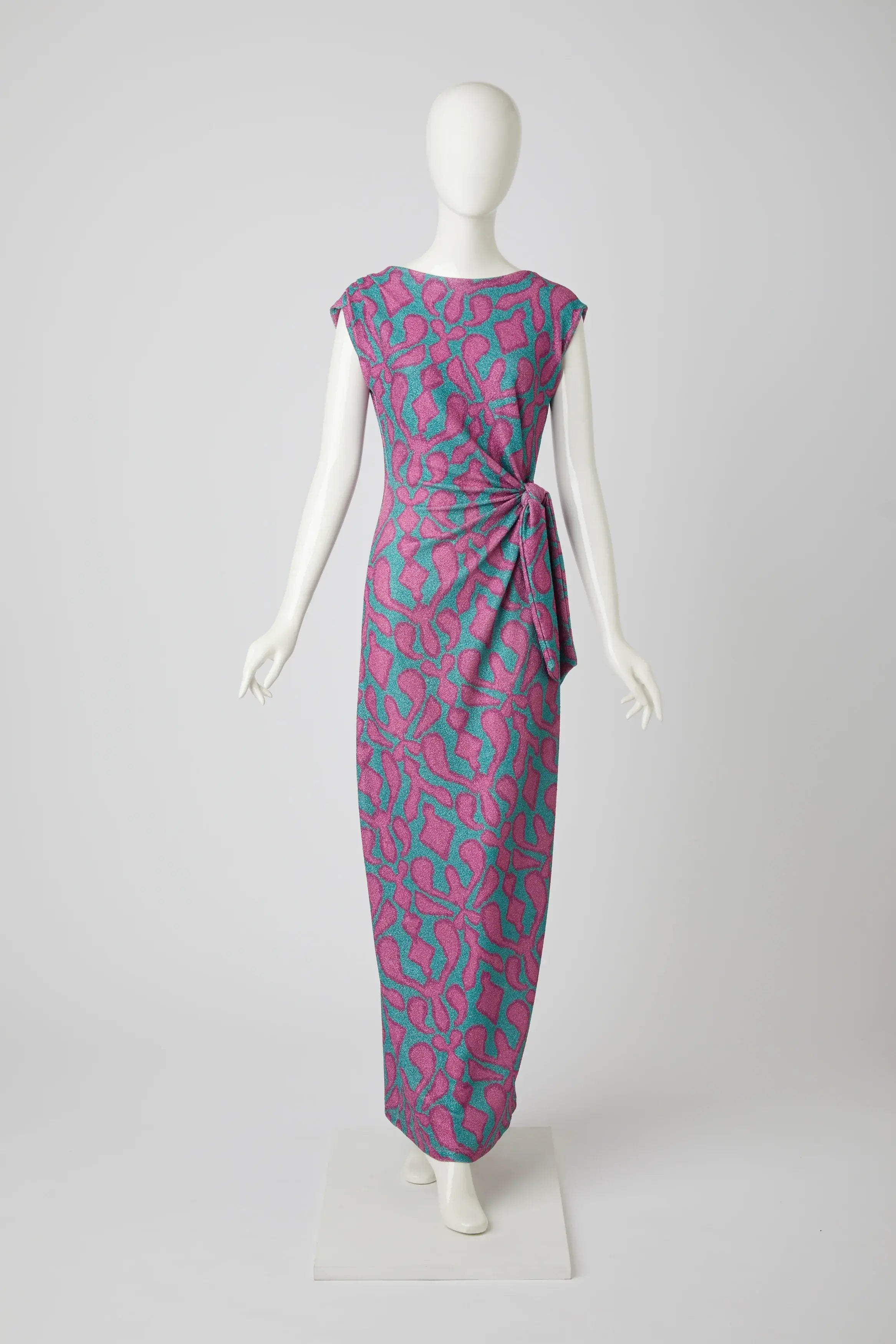 langes Kleid mit Muster von dem Hamburger Modelabel stegmann mode