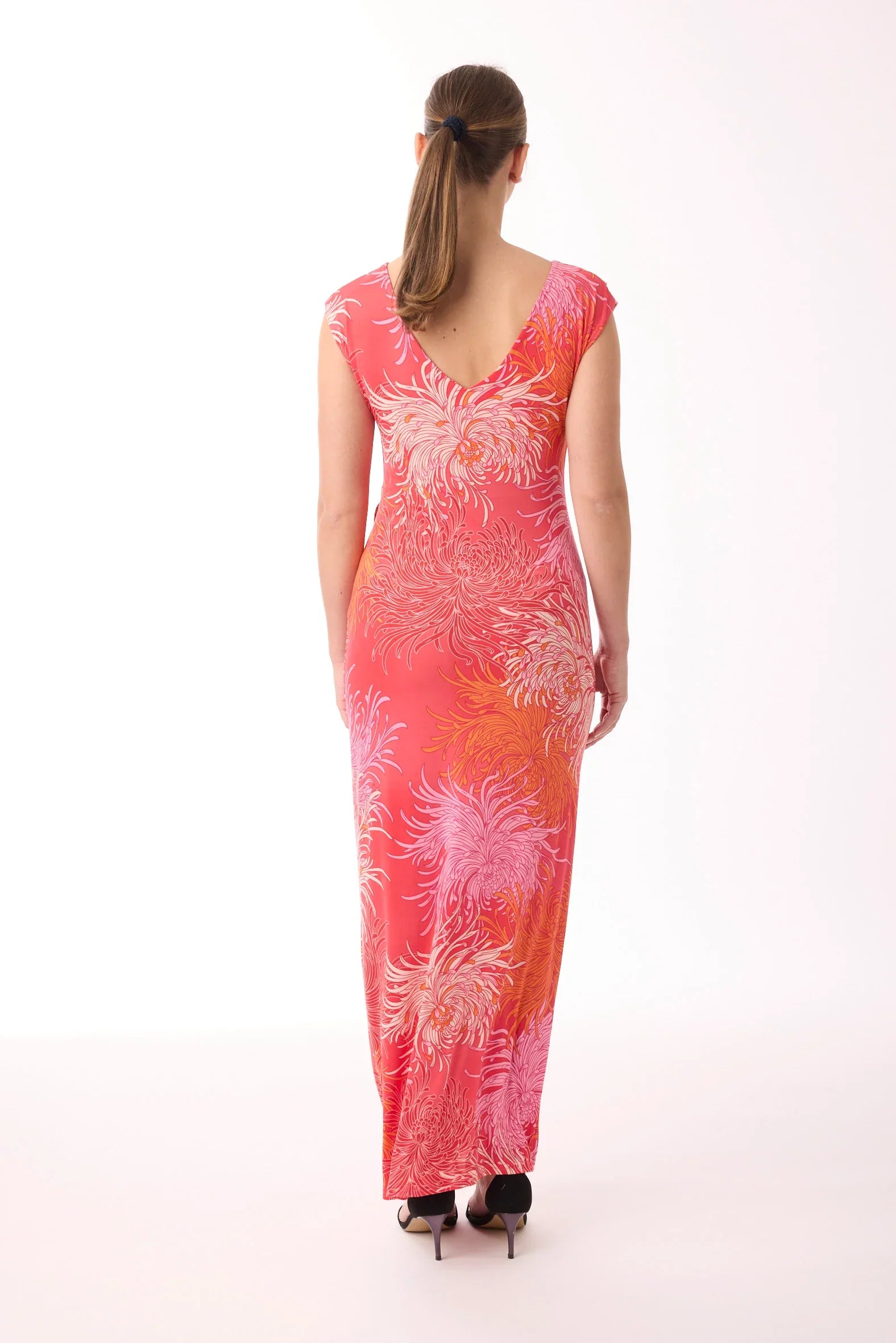 Elegantes Sommerkleid mit Muster von dem Hamburger Modelabel stegmann mode