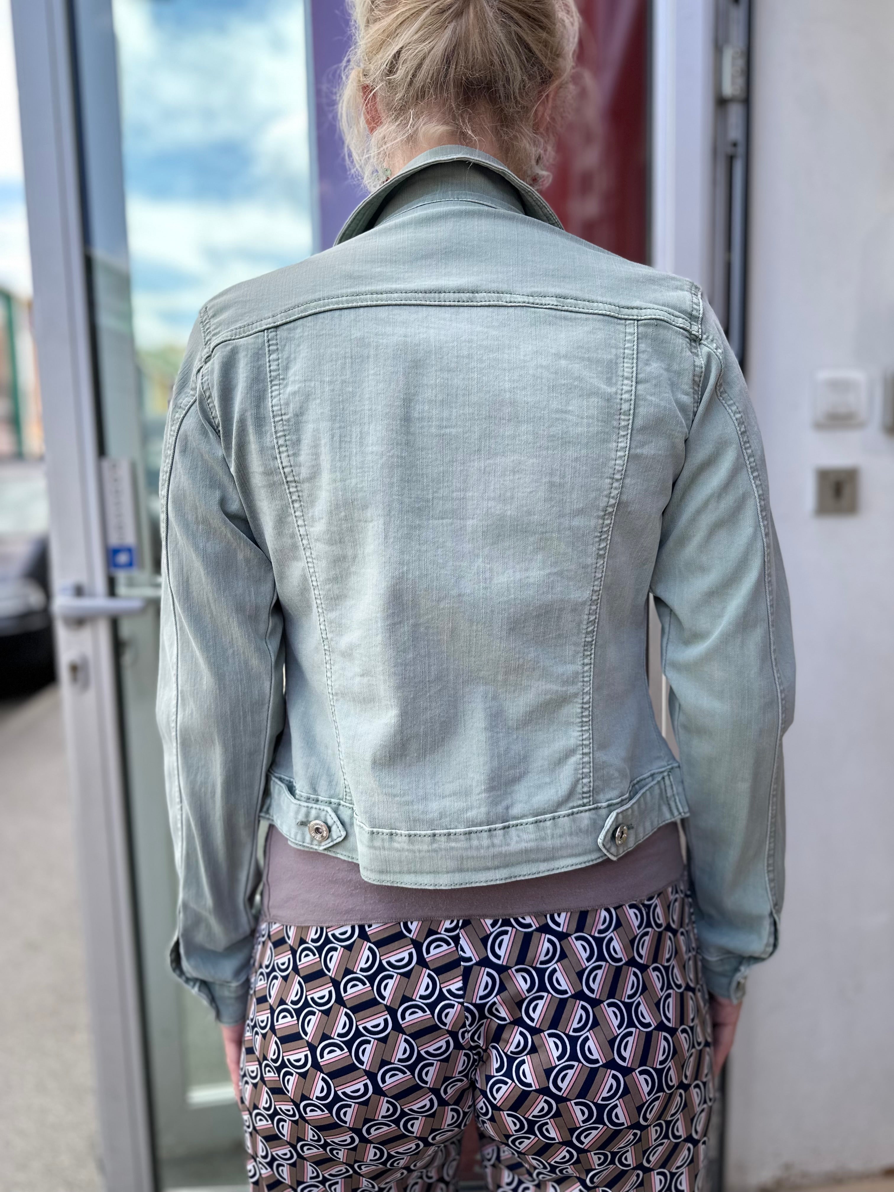 Jeansjacke Camille in 5 Farben vom Hamburger Modelabel stegmann mode