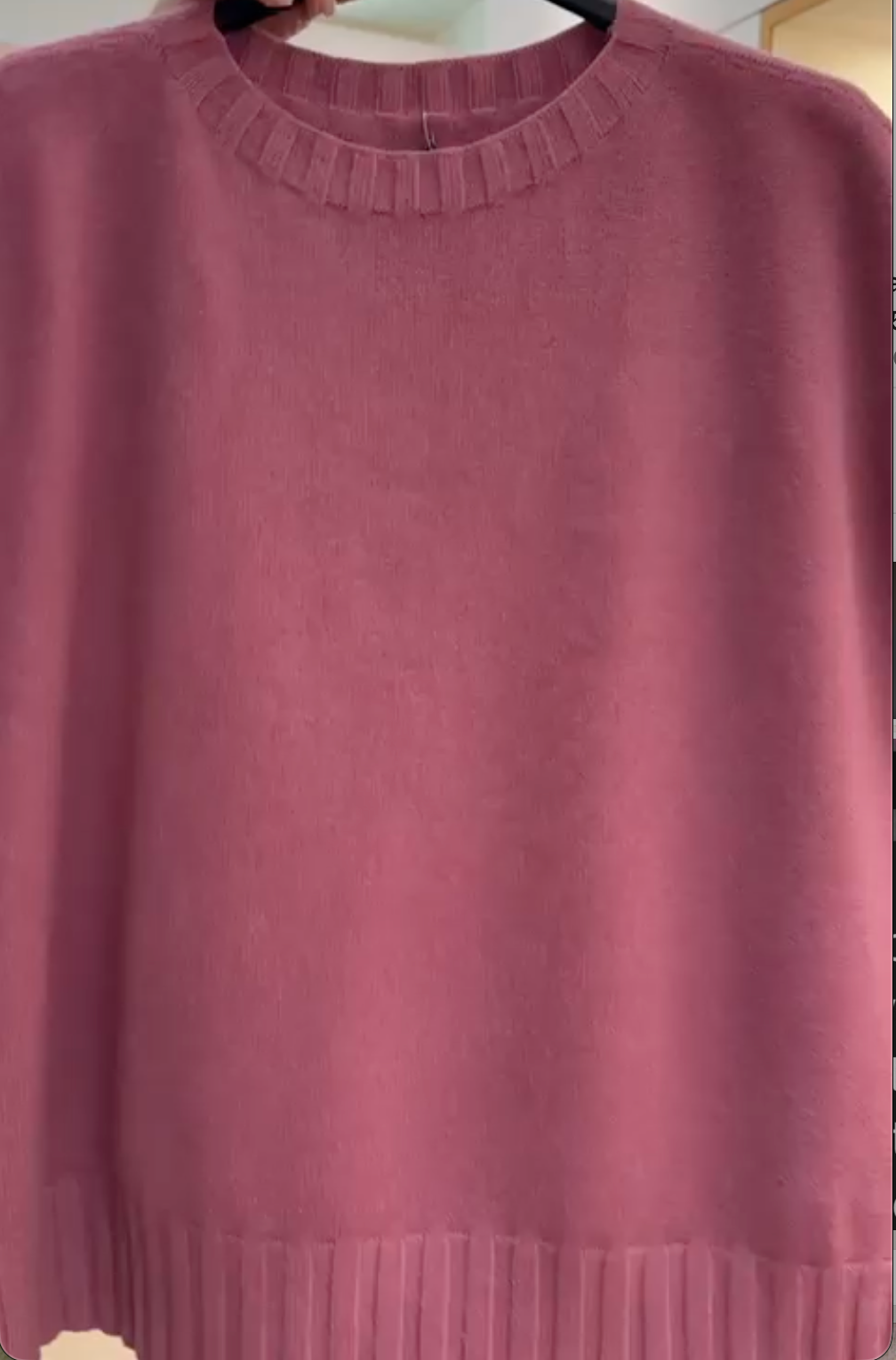 Produktfoto vom weichen Pullunder Lotta in der Farbe Altrose vom Hamburger Modelabel stegmann mode