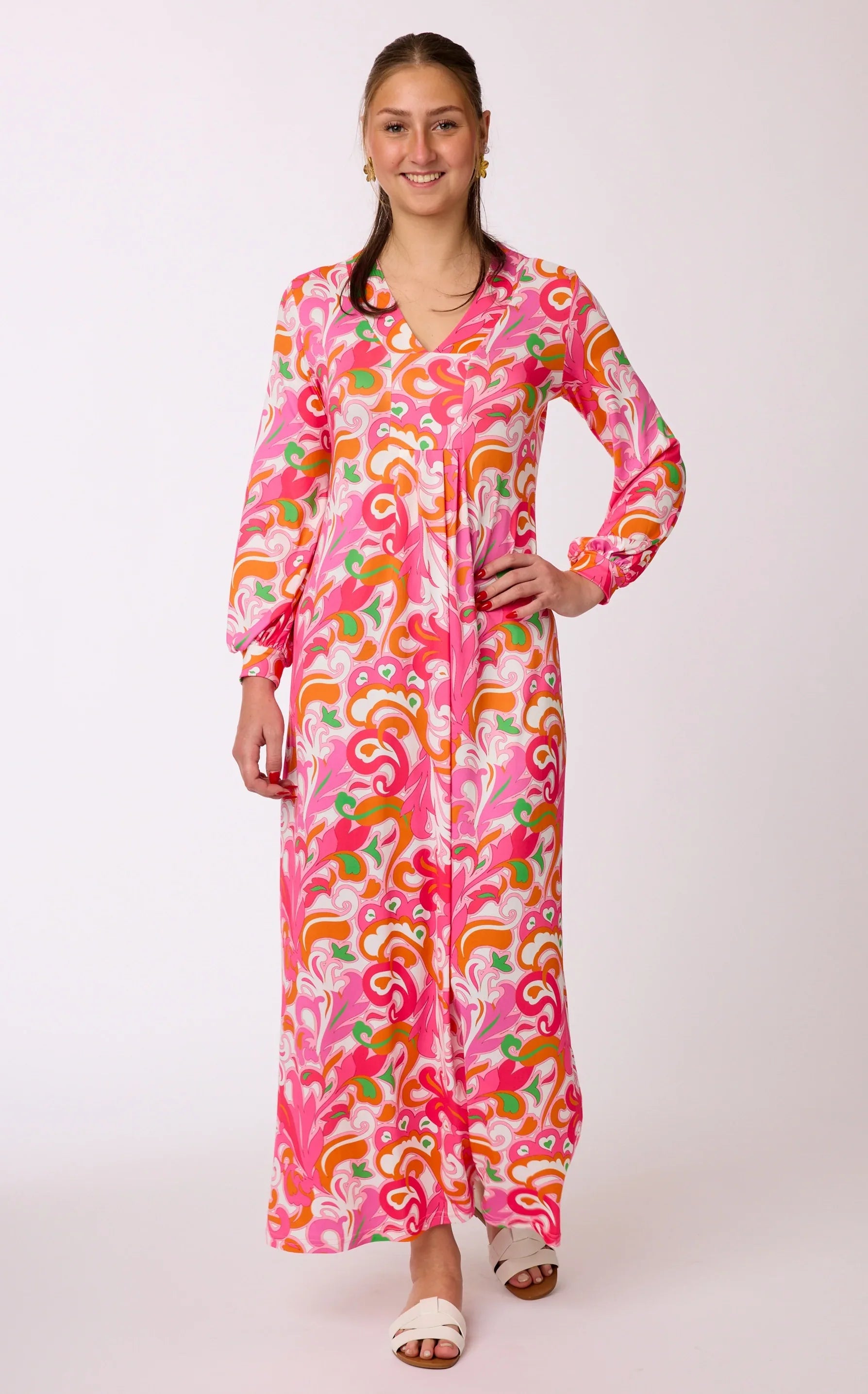 Langes Kleid mit Muster von dem Hamburger Modelabel stegmann mode