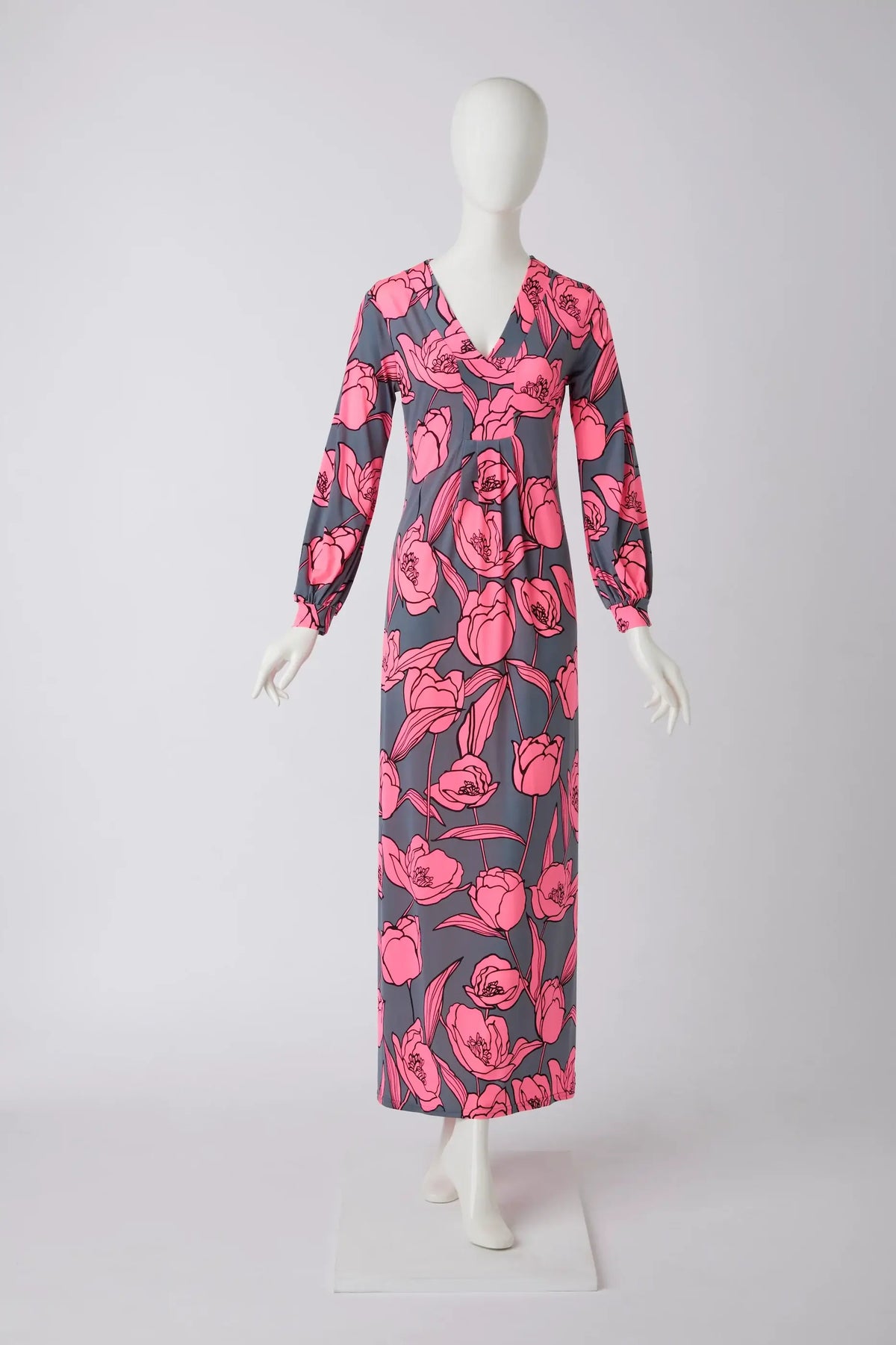 Langes Kleid mit Muster von dem Hamburger Modelabel stegmann mode