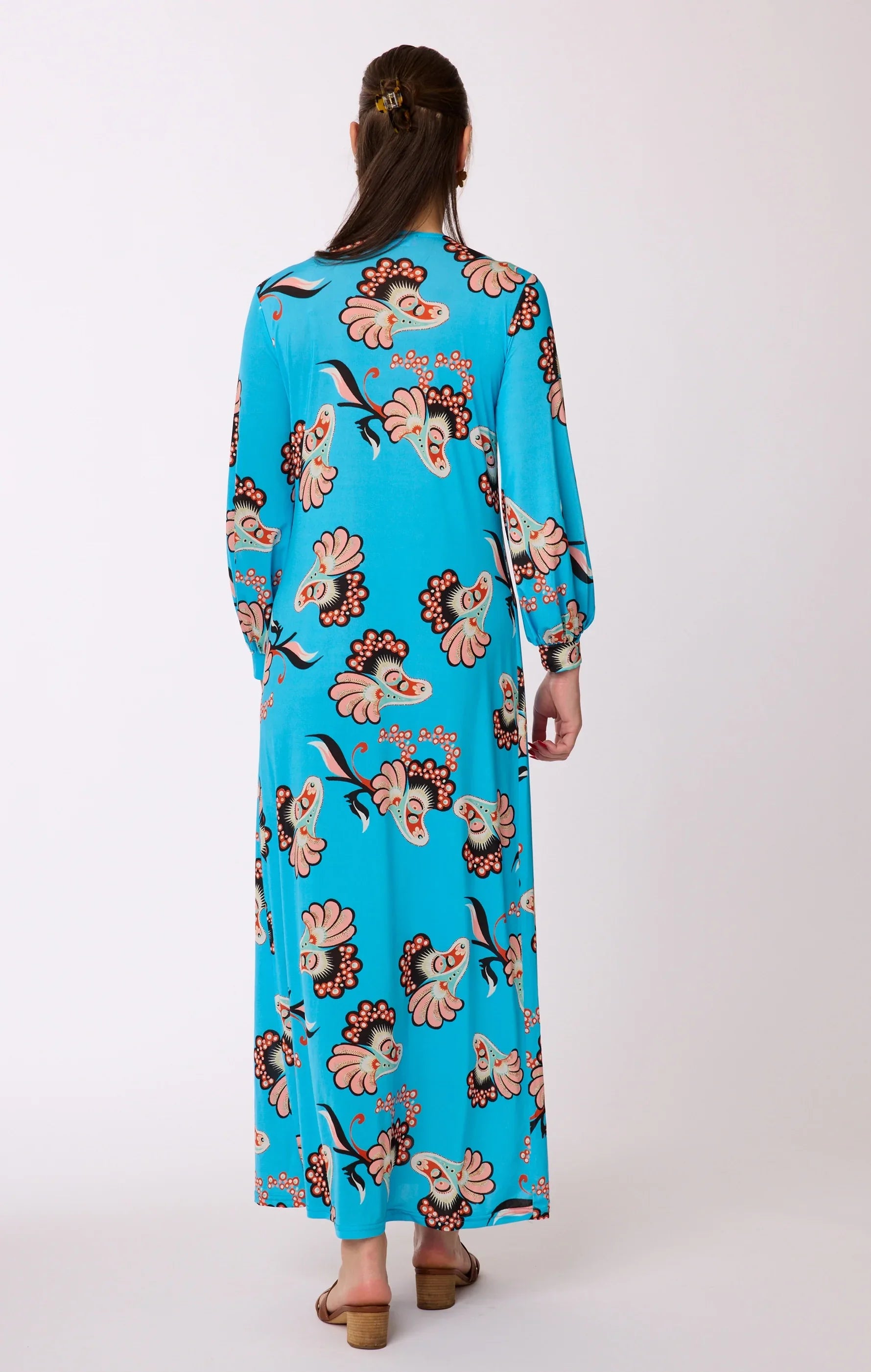 Langes Kleid mit Muster von dem Hamburger Modelabel stegmann mode