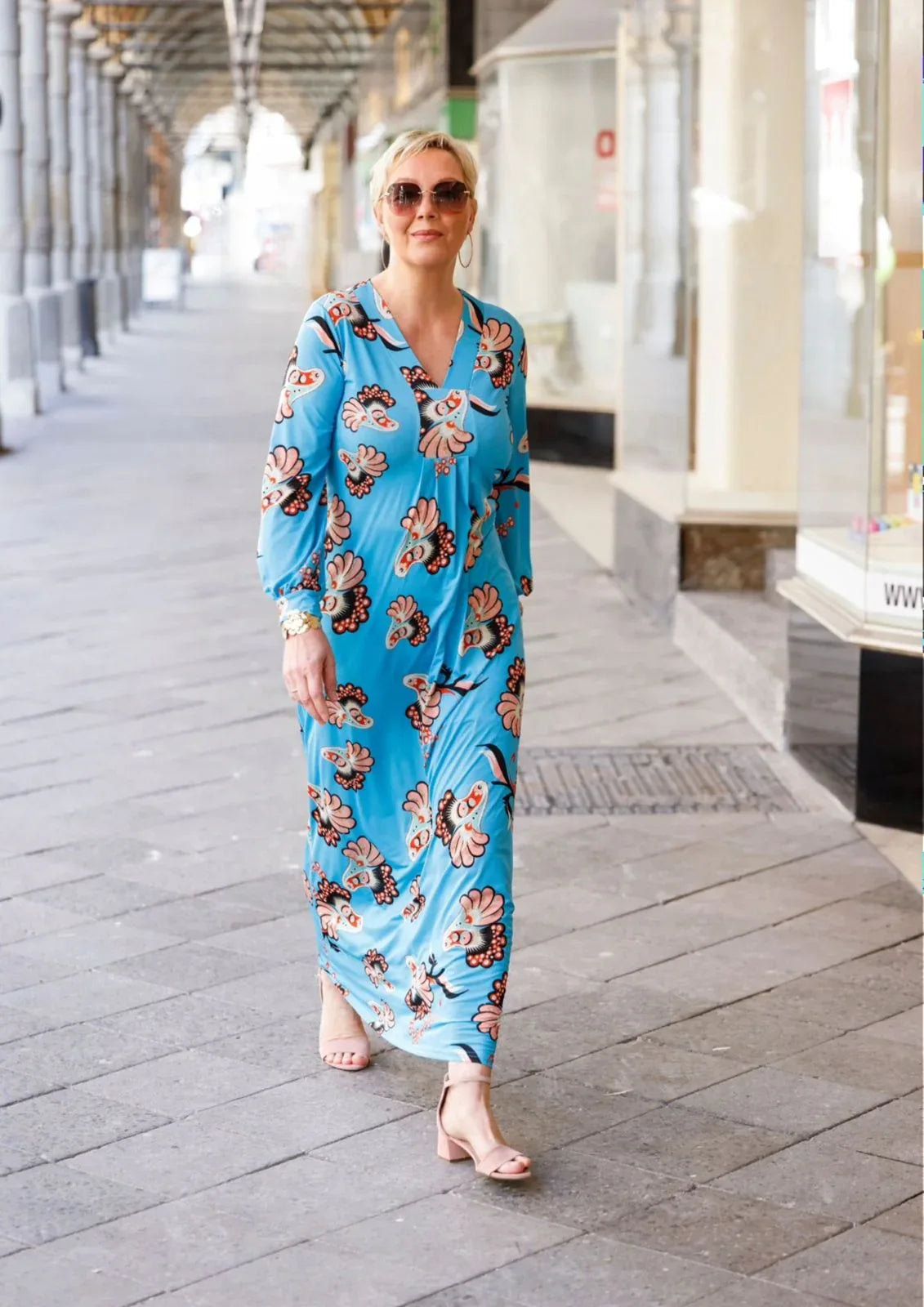 Langes Kleid mit Muster von dem Hamburger Modelabel stegmann mode