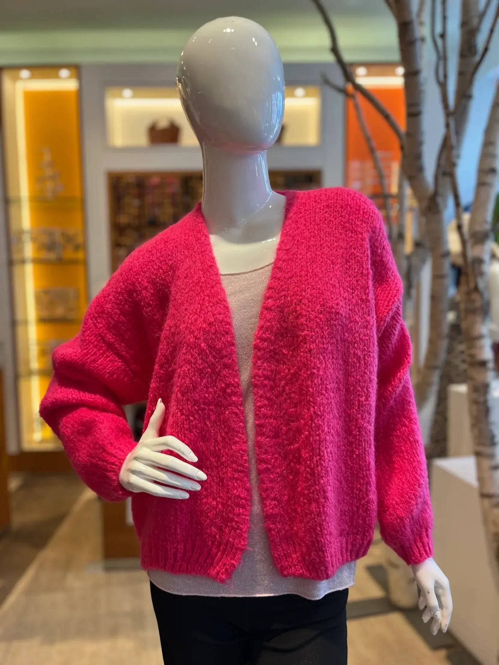 Grobstrickjacke in Pink vom Hamburger Modelabel stegmann mode