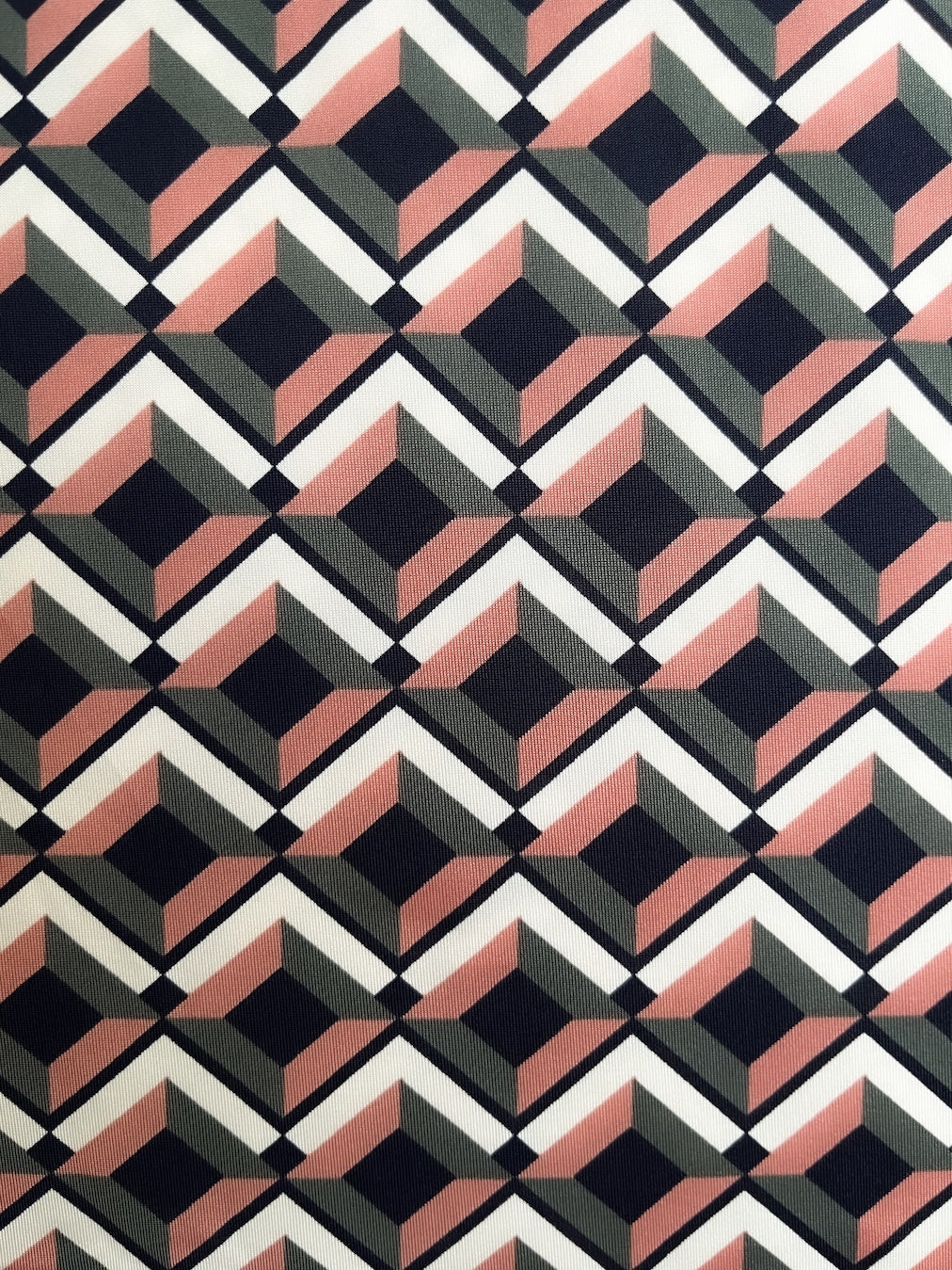 Muster Mosaik Rose vom Hamburger Modelabel Stegmann Mode