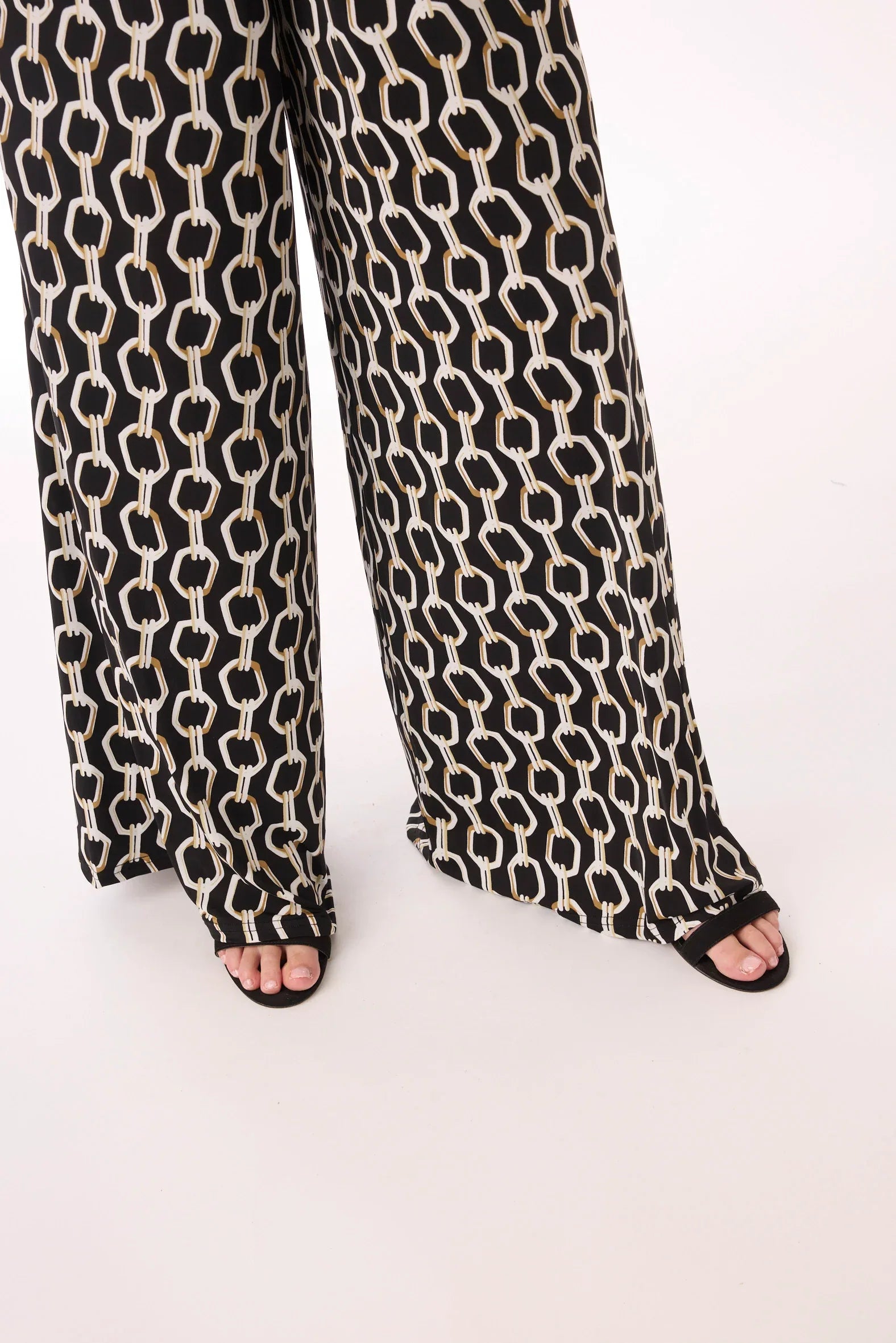 Jumpsuit mit Muster von dem Hamburger Modelabel stegmann mode