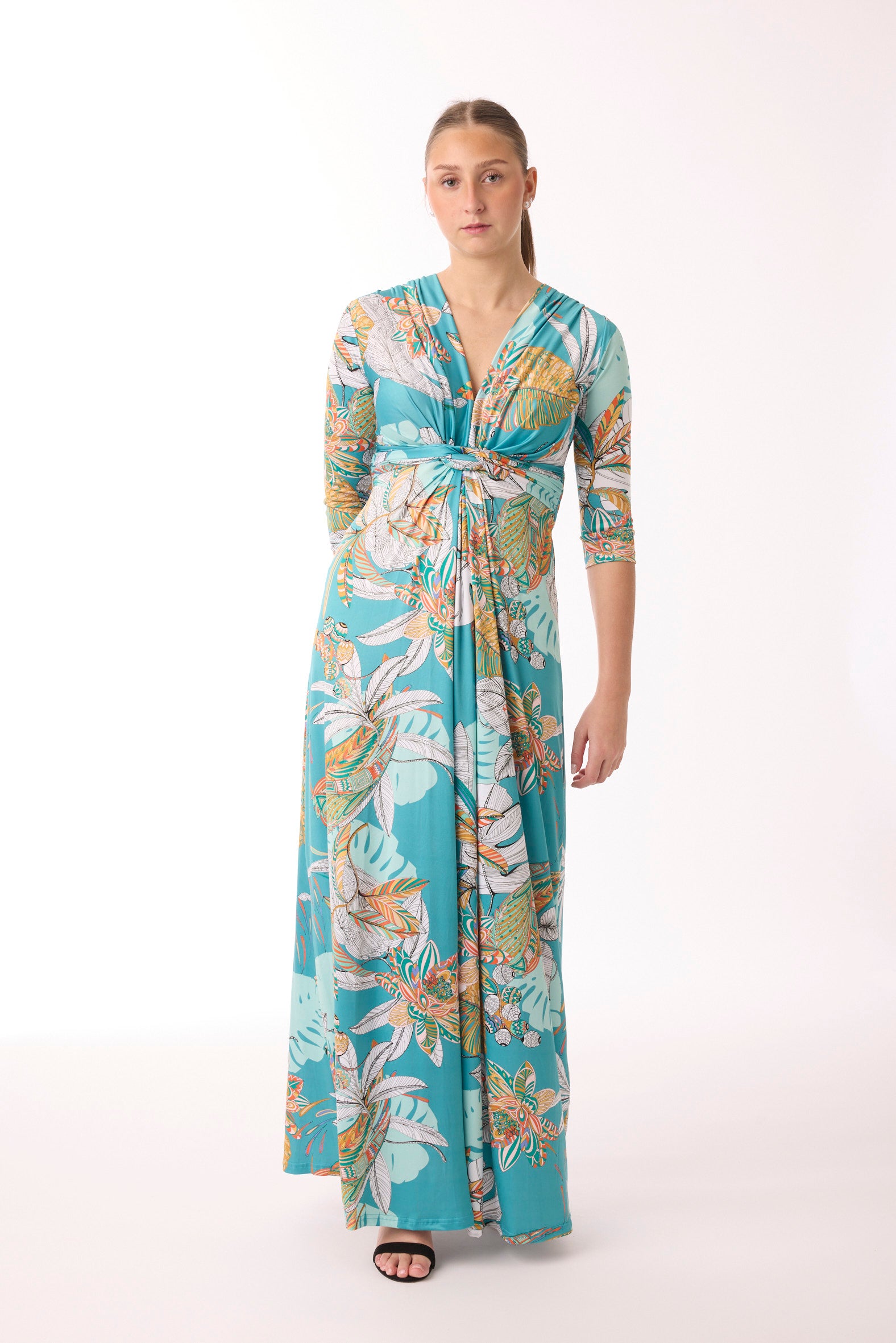 Langes Kleid mit Muster von dem Hamburger Modelabel stegmann mode
