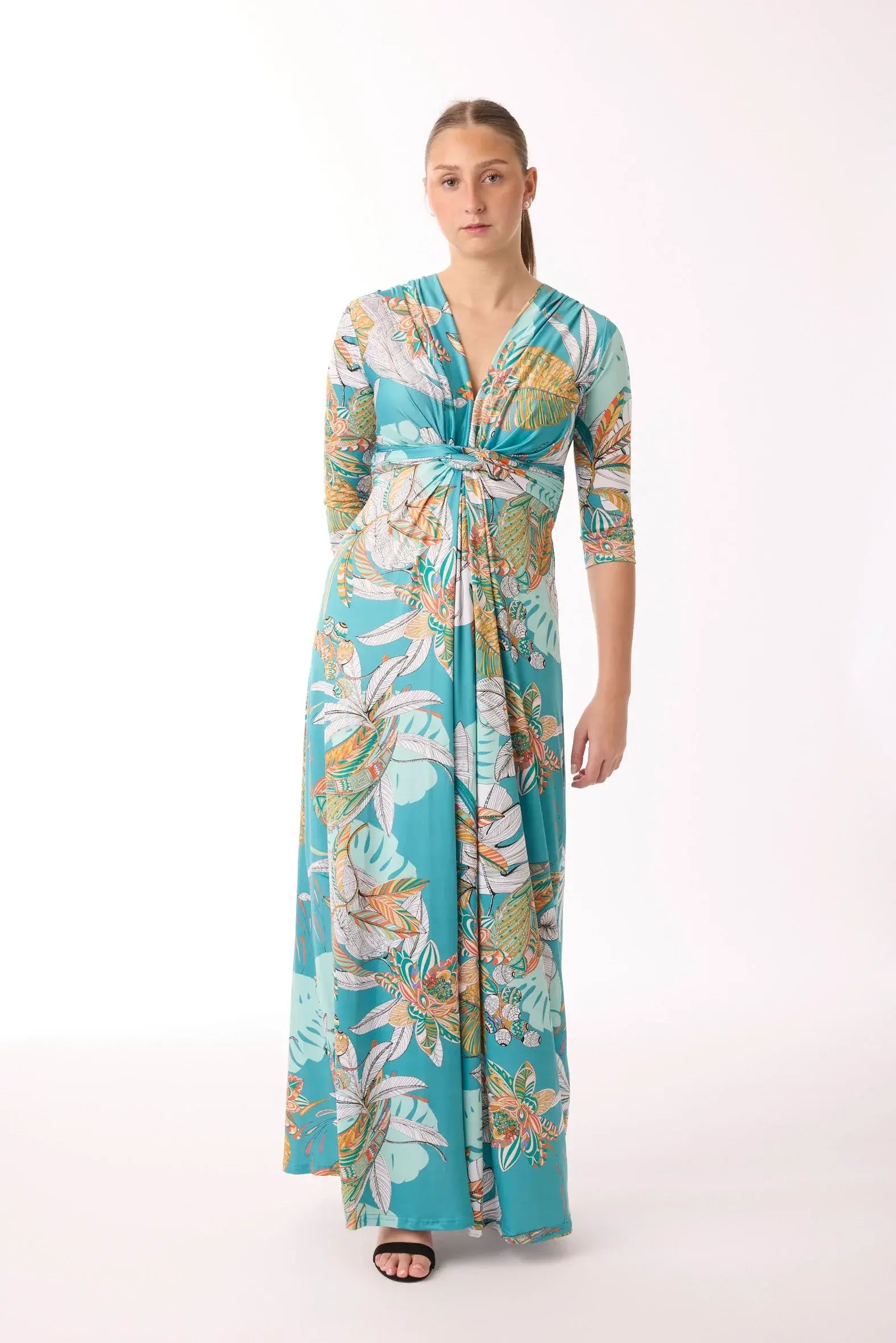 Langes Kleid mit Muster von dem Hamburger Modelabel stegmann mode