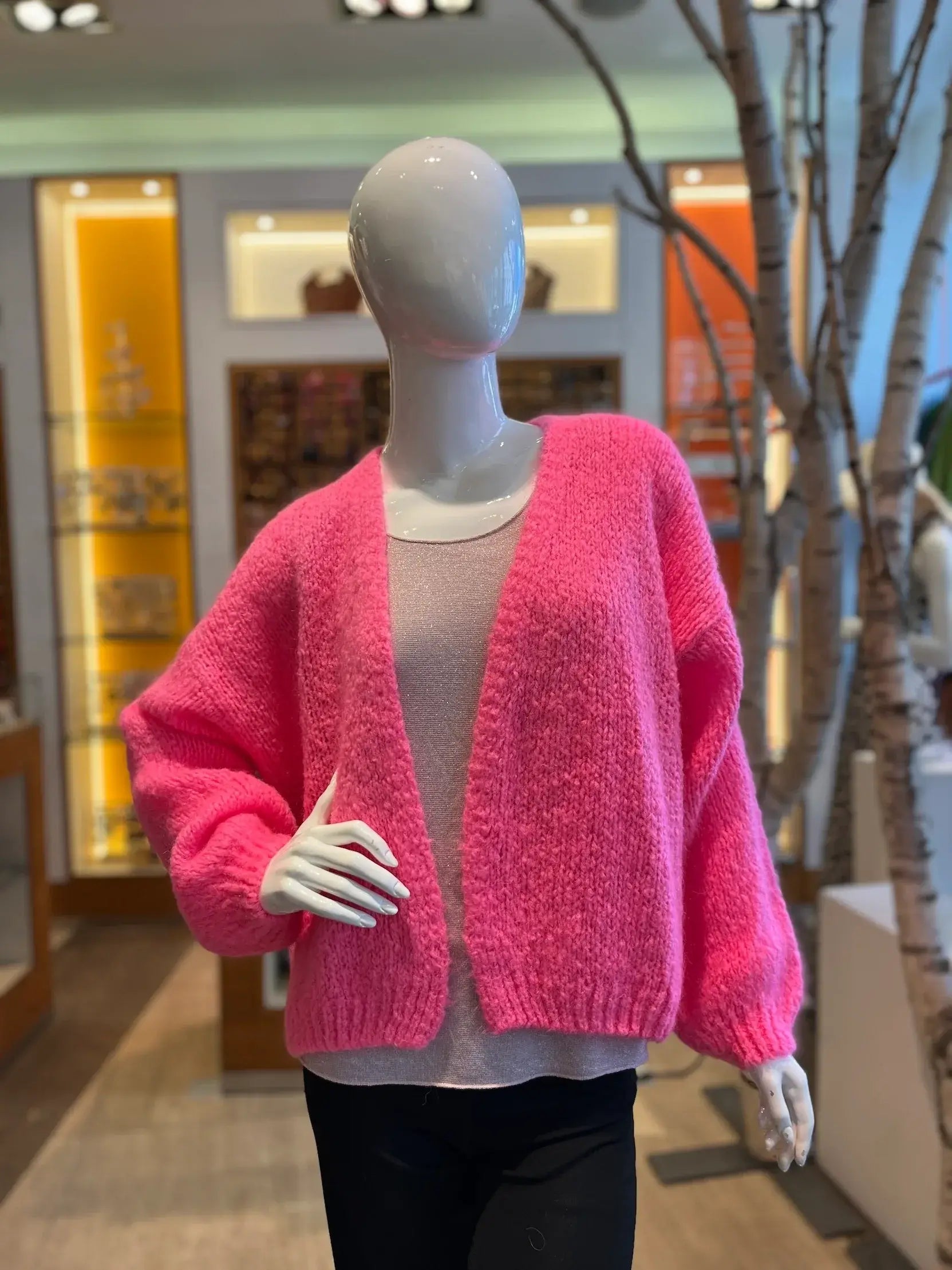Grobstrickjacke in Rosa vom Hamburger Modelabel stegmann mode