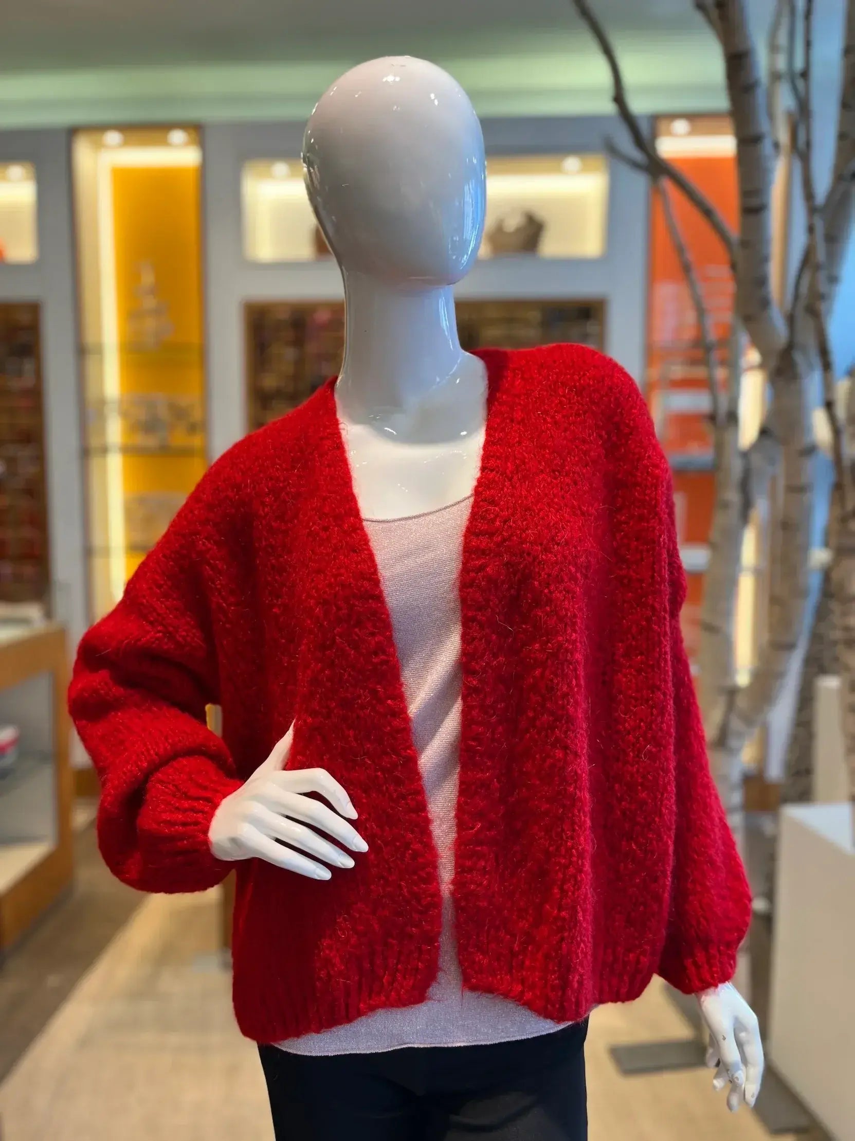 Grobstrickjacke in Rot vom Hamburger Modelabel stegmann mode