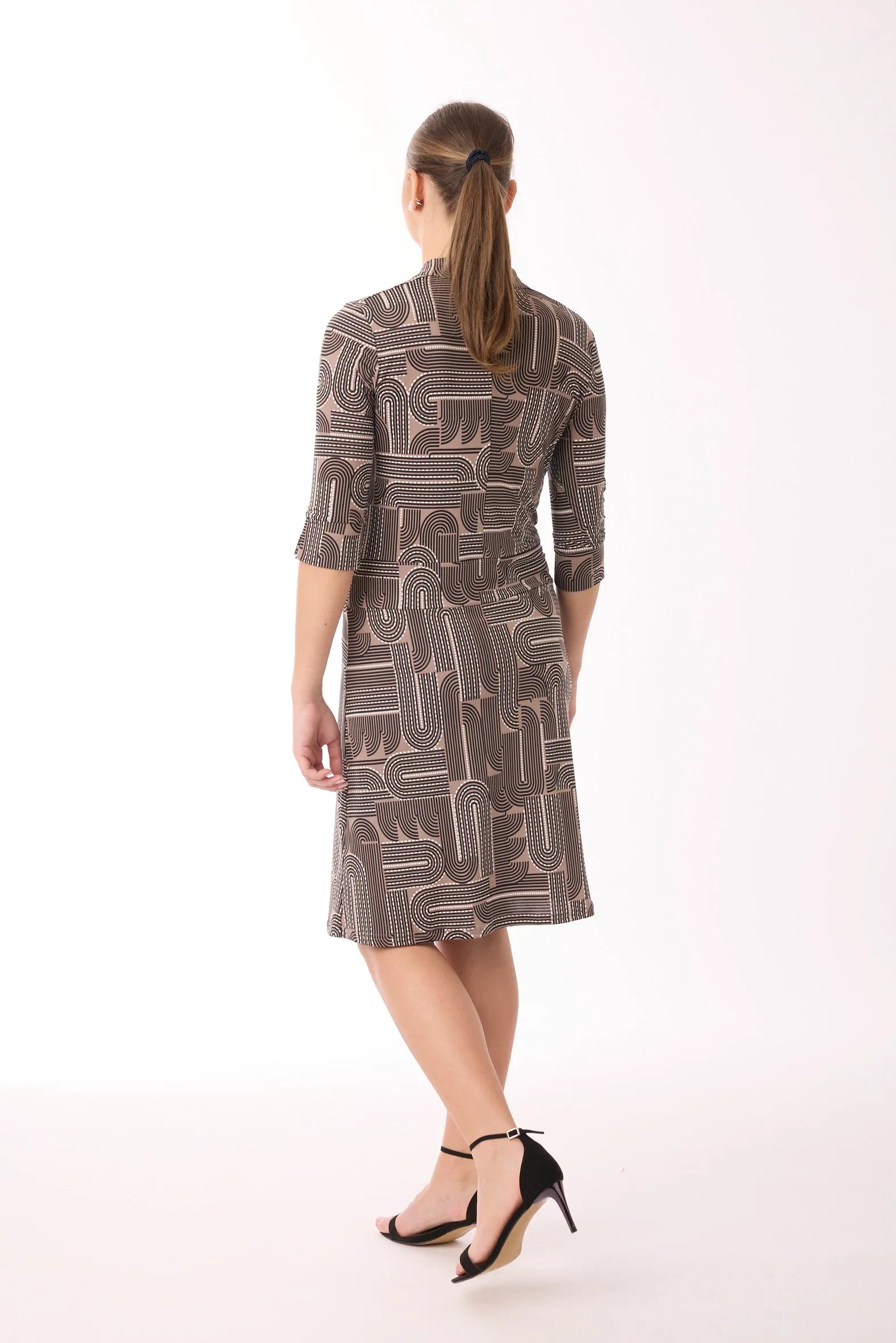 Kleid mit Muster von dem Hamburger Modelabel stegmann mode