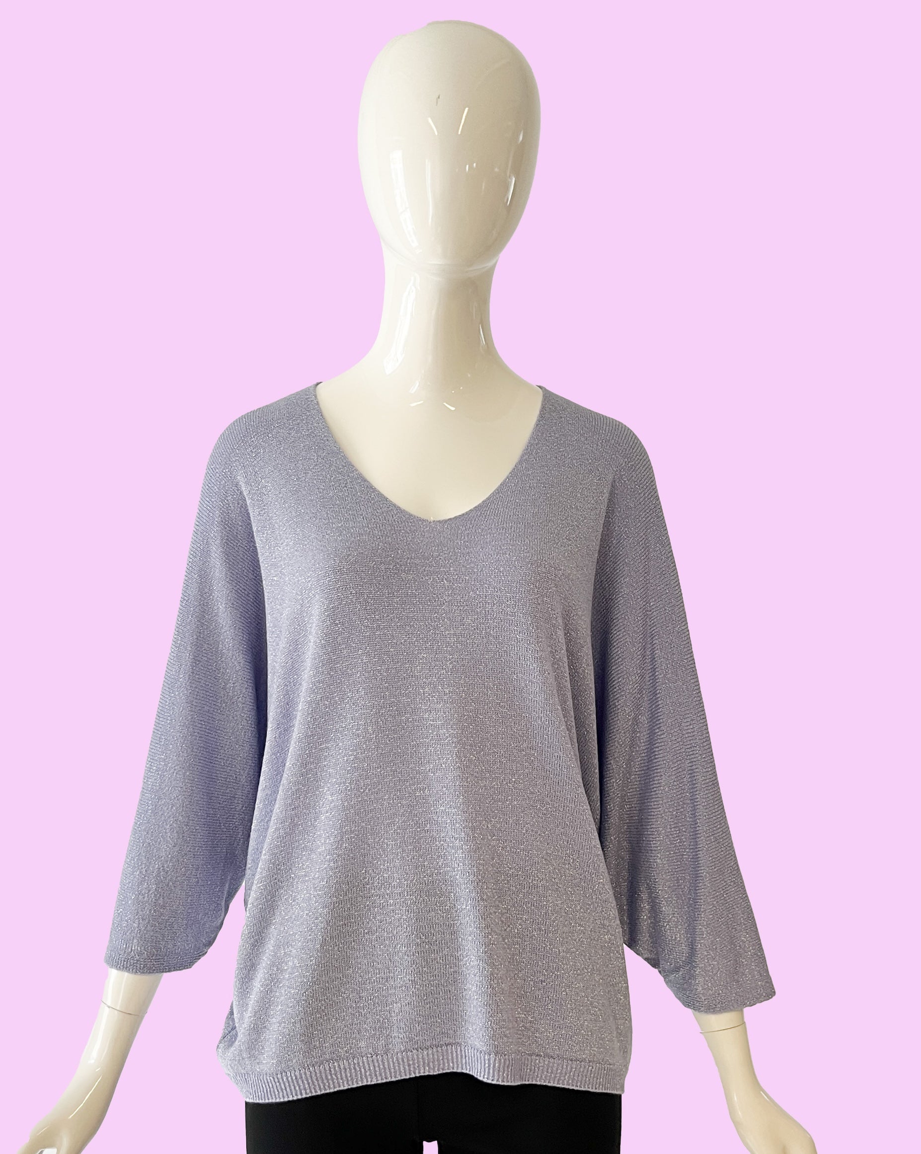 Produktfoto Pullover in Parme mit Glitzergarn und V-Ausschnitt vom Hamburger Modelabel stegmann mode
