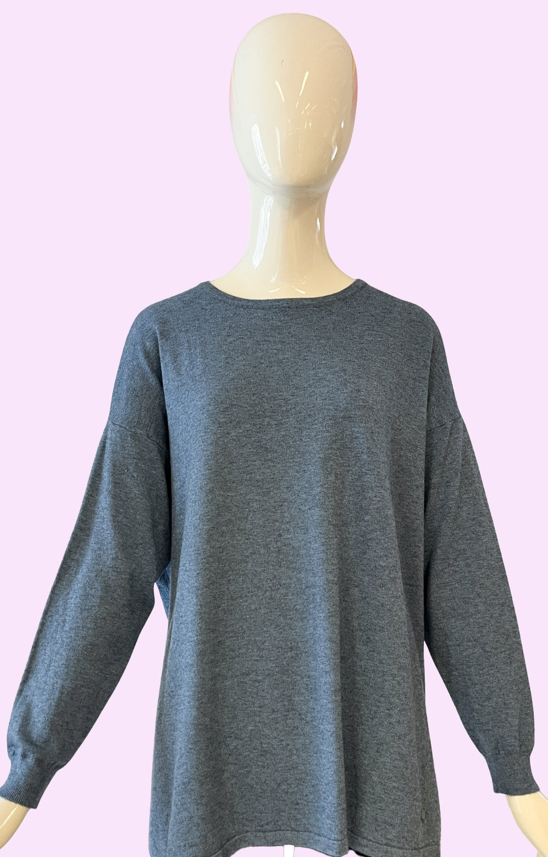 Produktfoto vom Pullover Juna in der Farbe Jeansblau vom Hamburger Modelabel stegmann mode
