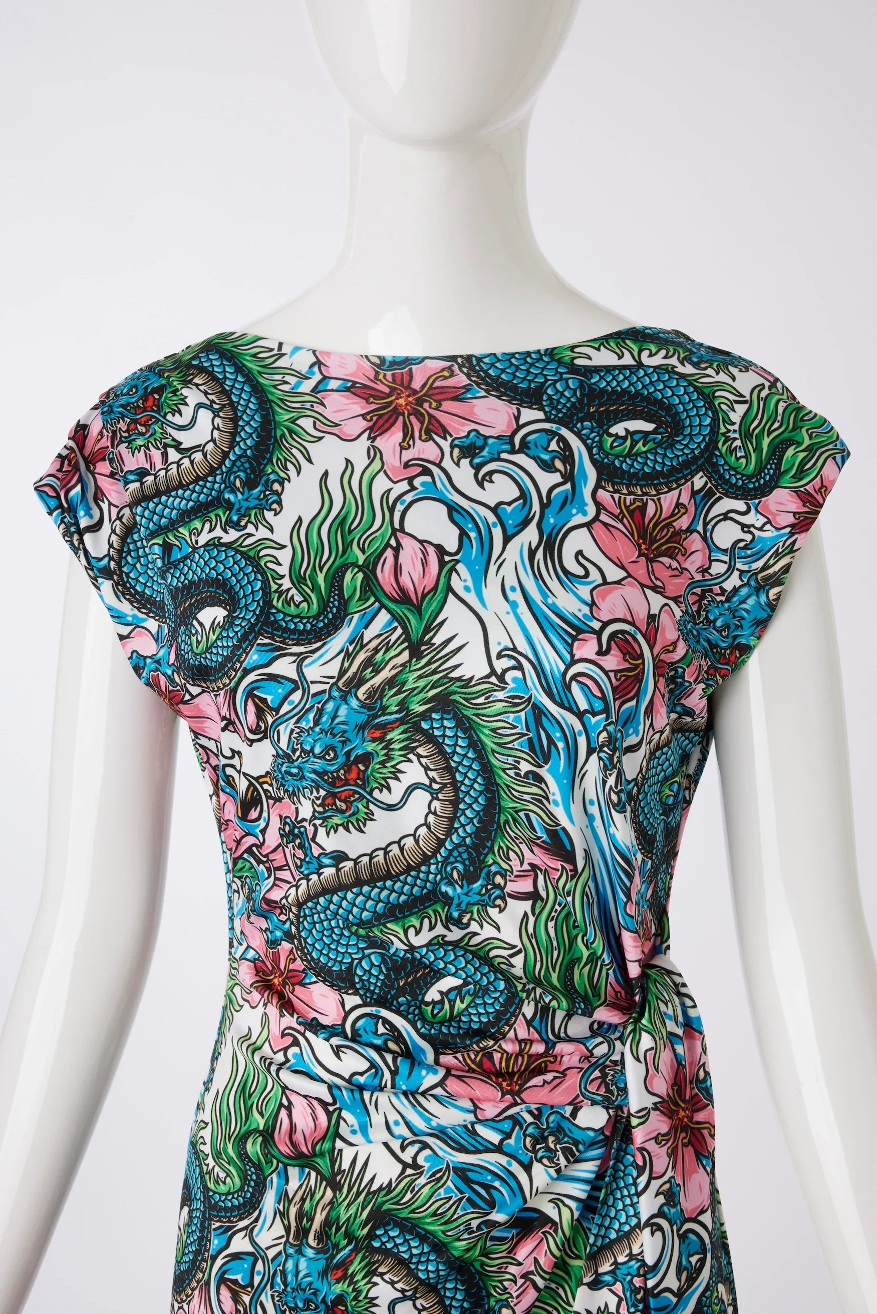 Elegantes Sommerkleid mit Muster von dem Hamburger Modelabel stegmann mode