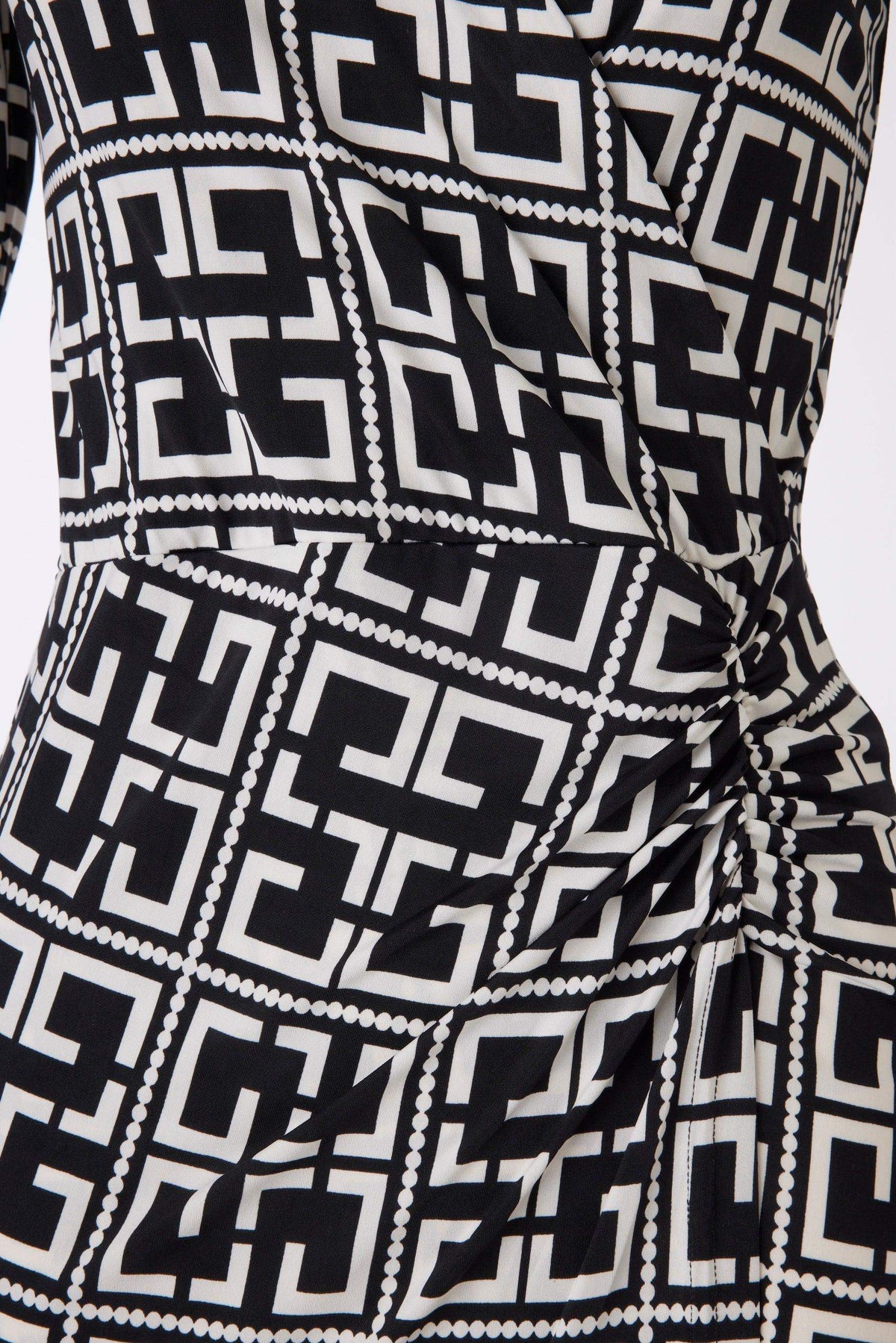 Kleid mit Muster von dem Hamburger Modelabel stegmann mode