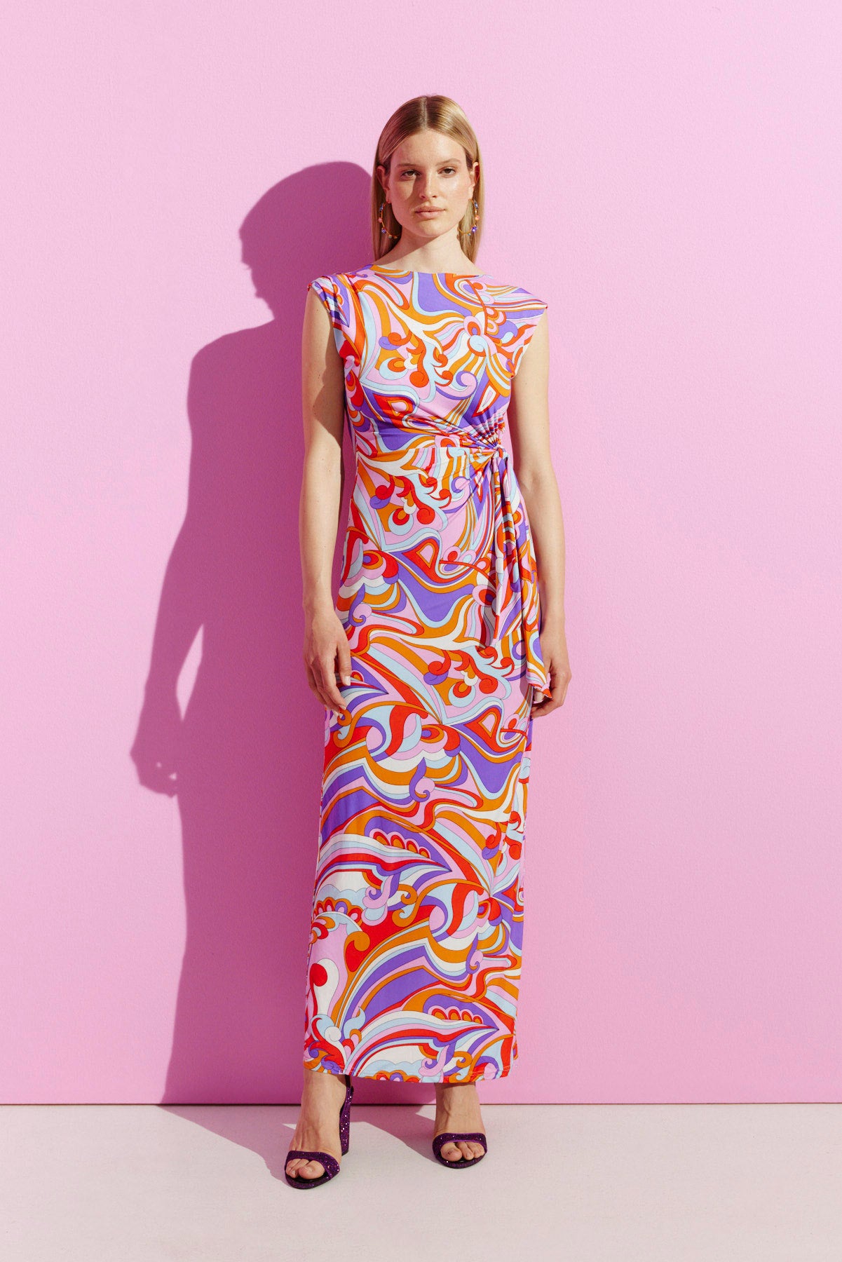 Elegantes Sommerkleid mit Muster von dem Hamburger Modelabel stegmann mode