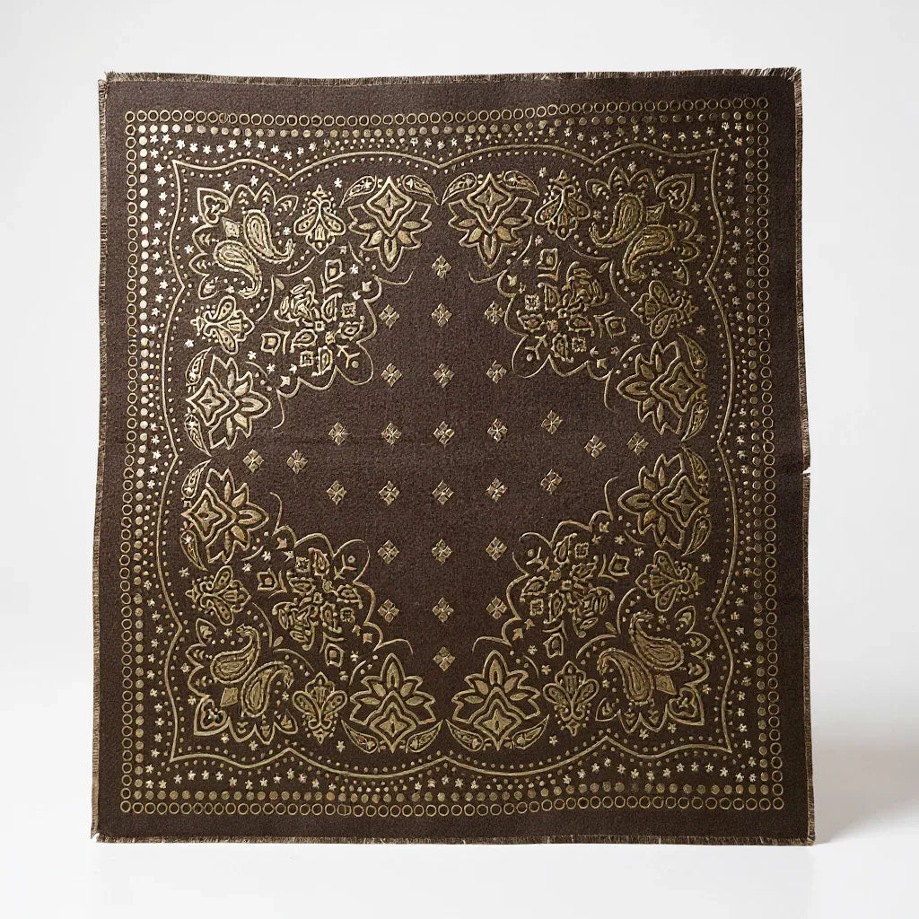 Produktfoto vom Tuch Flauschbandana im Farbmuster Braun vom Hamburger Modelabel stegmann mode