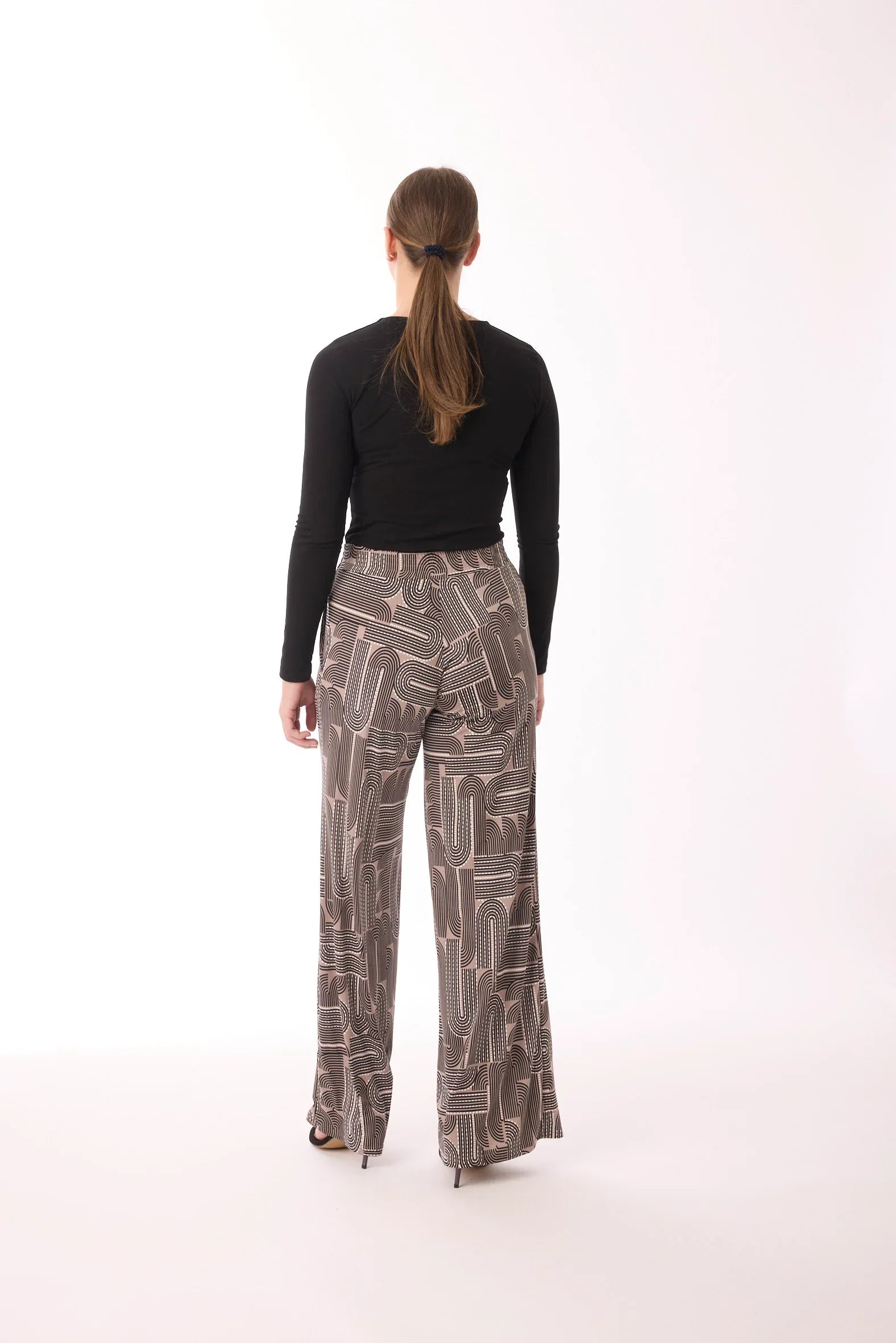 Marlene Hose mit Muster von dem Hamburger Modelabel stegmann mode