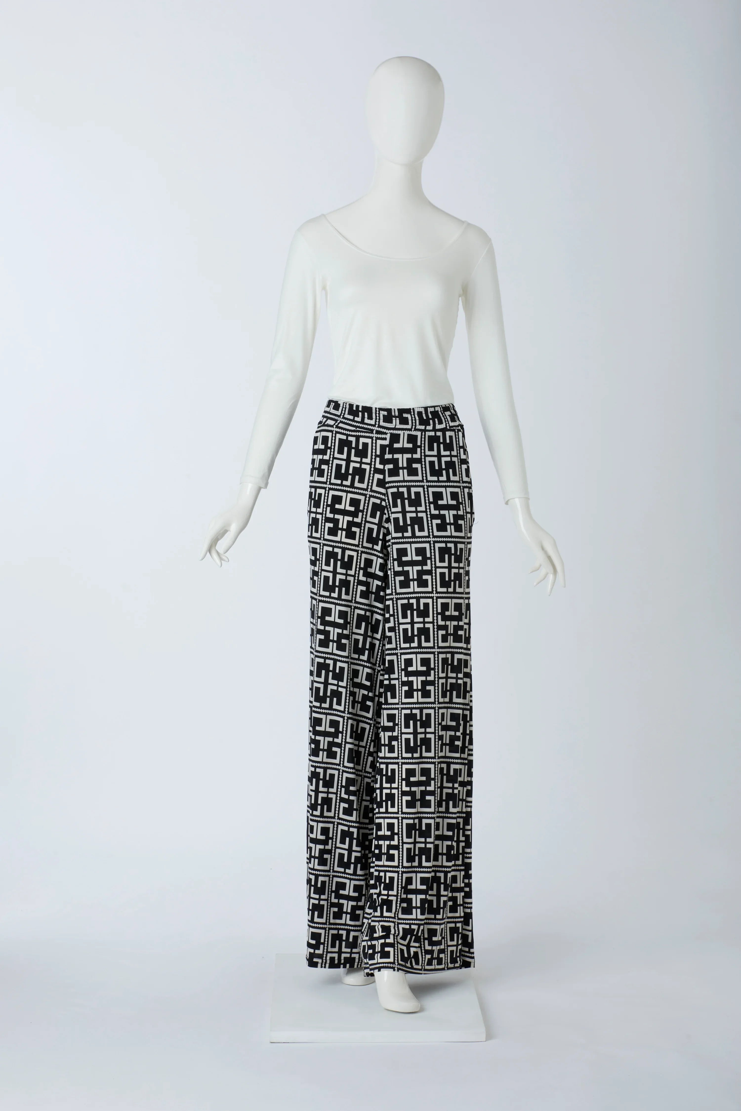 Marlene Hose mit Muster von dem Hamburger Modelabel stegmann mode