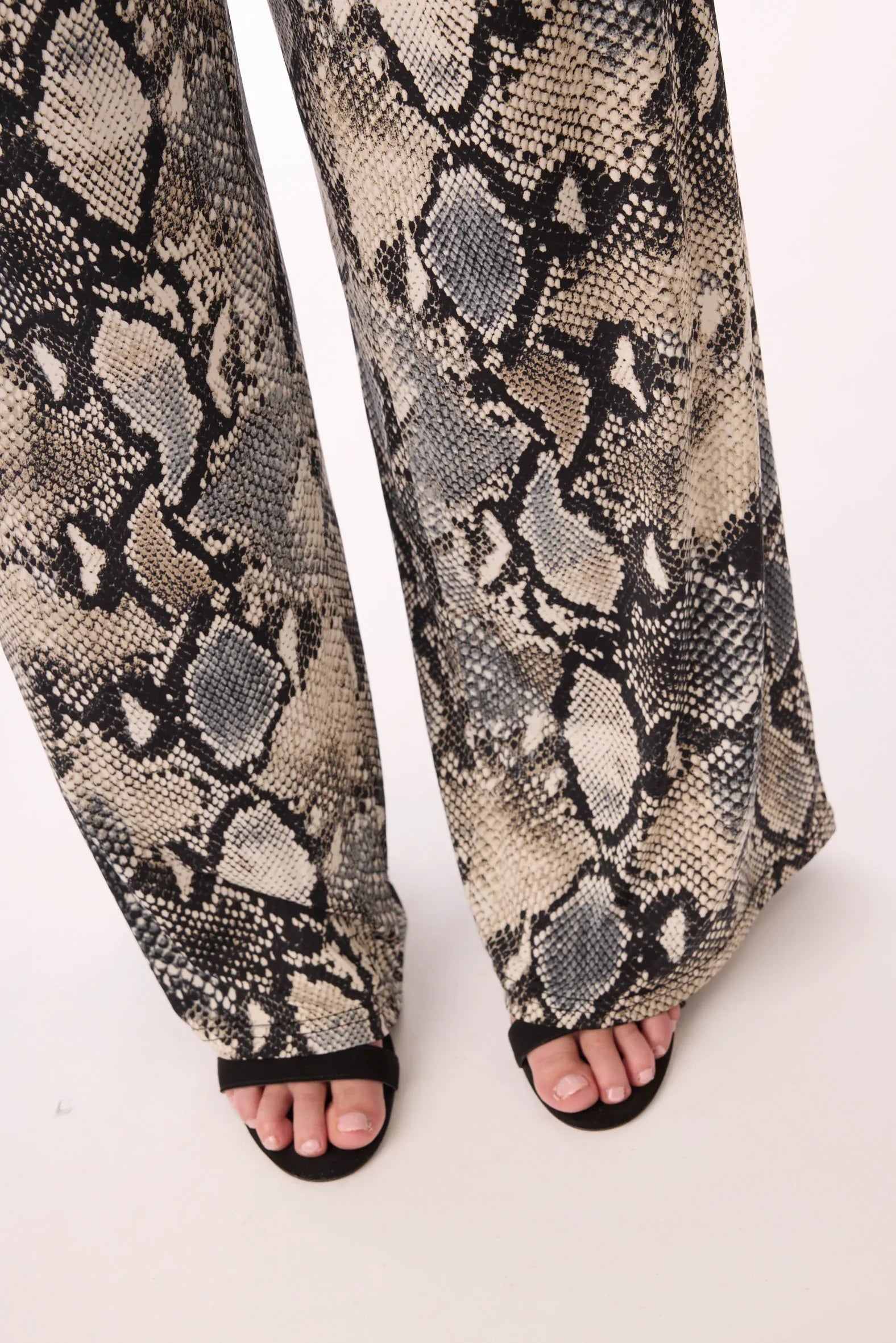 Marlene Hose mit Muster von dem Hamburger Modelabel stegmann mode