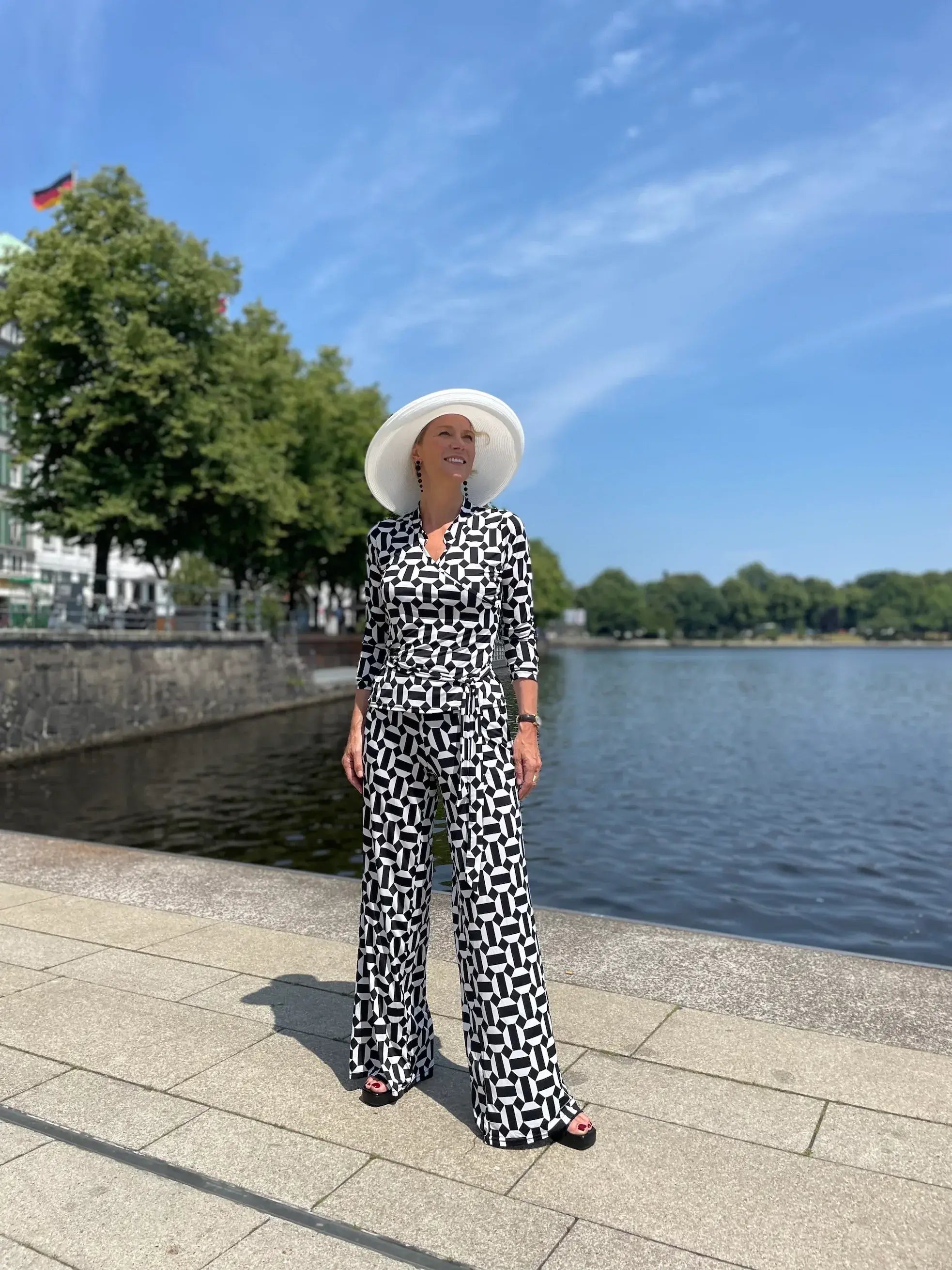 Marlene Hose mit Muster von dem Hamburger Modelabel stegmann mode